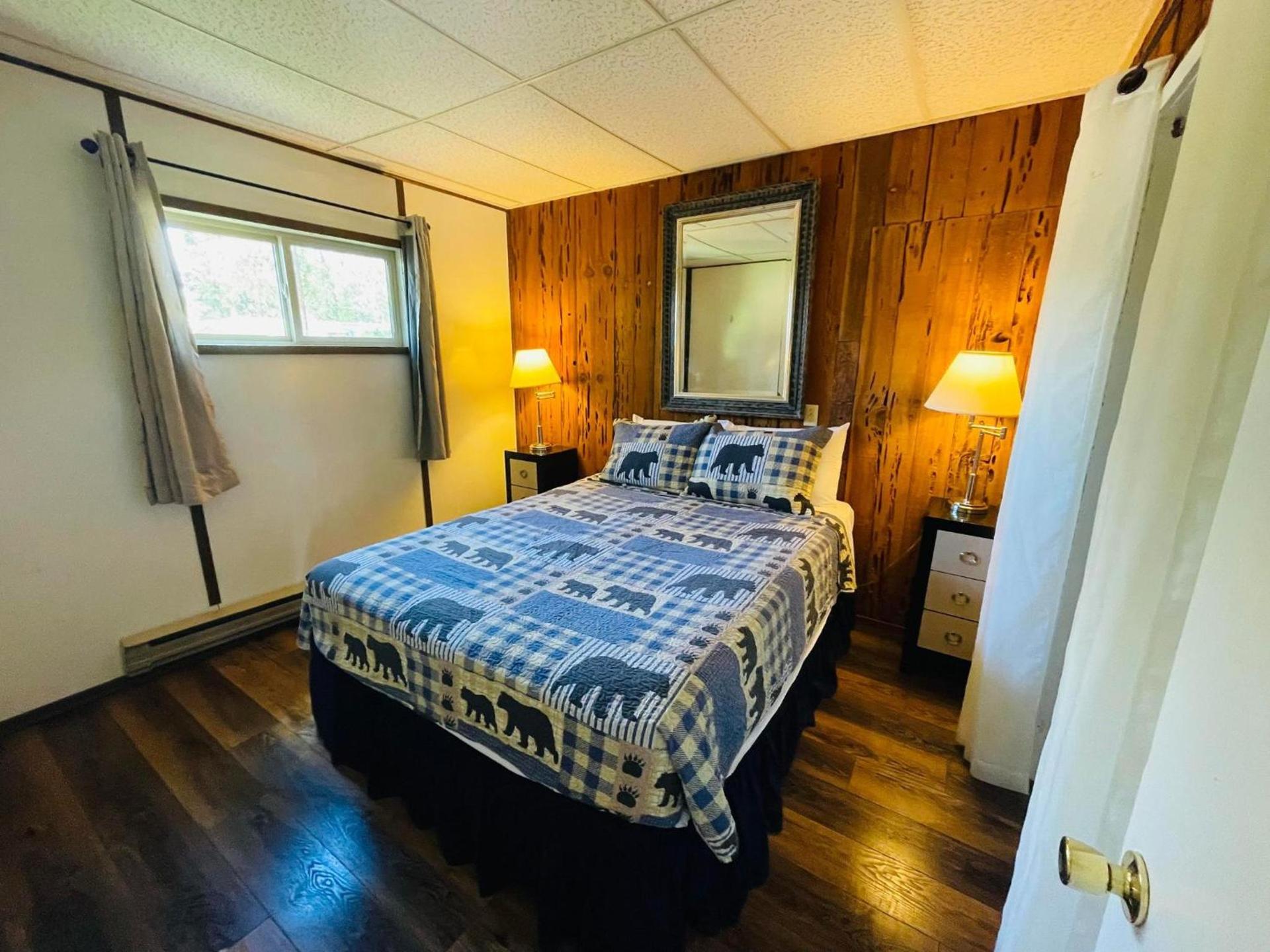 Riverfront Lodging photo 66