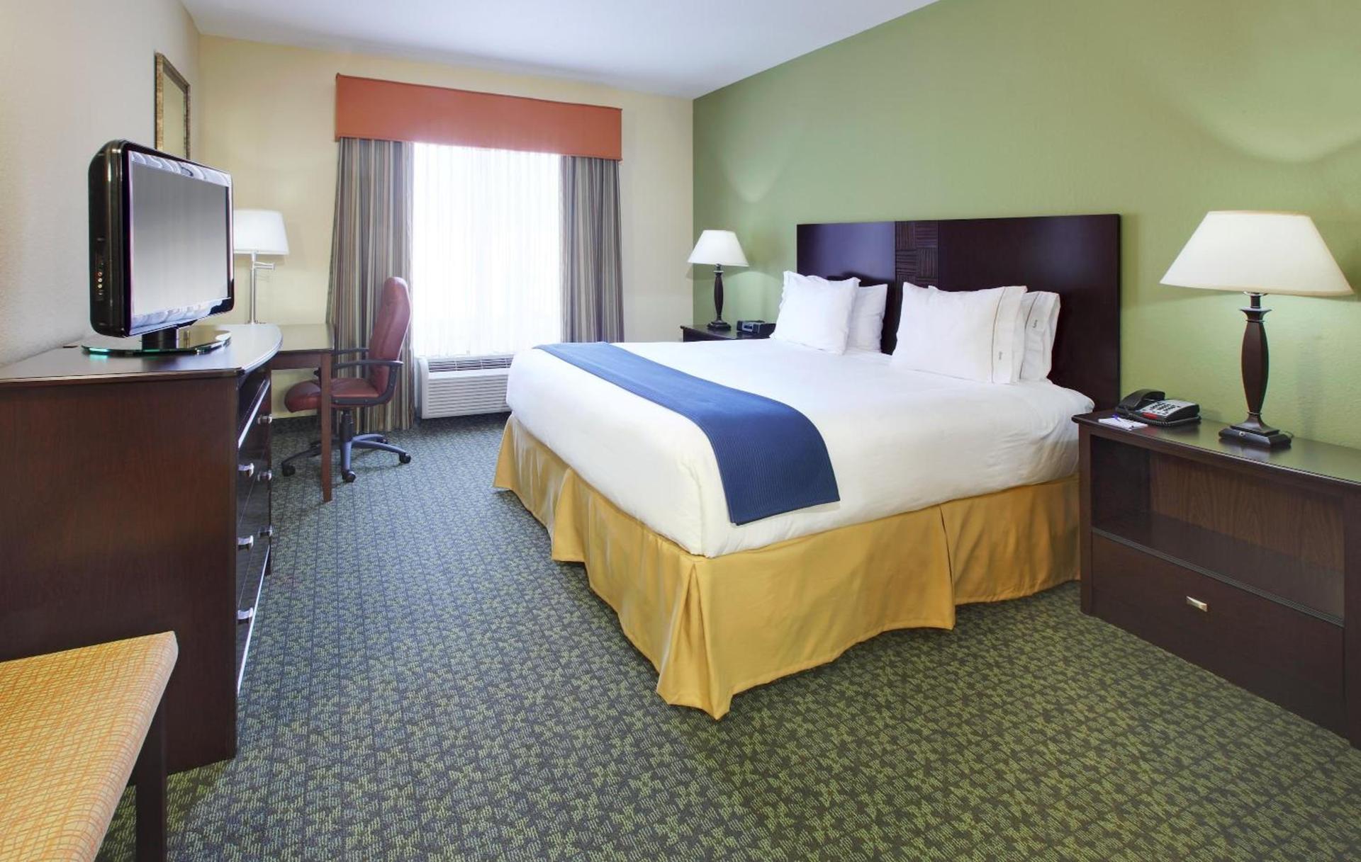 Holiday Inn Express & Suites Covington by IHG photo 8