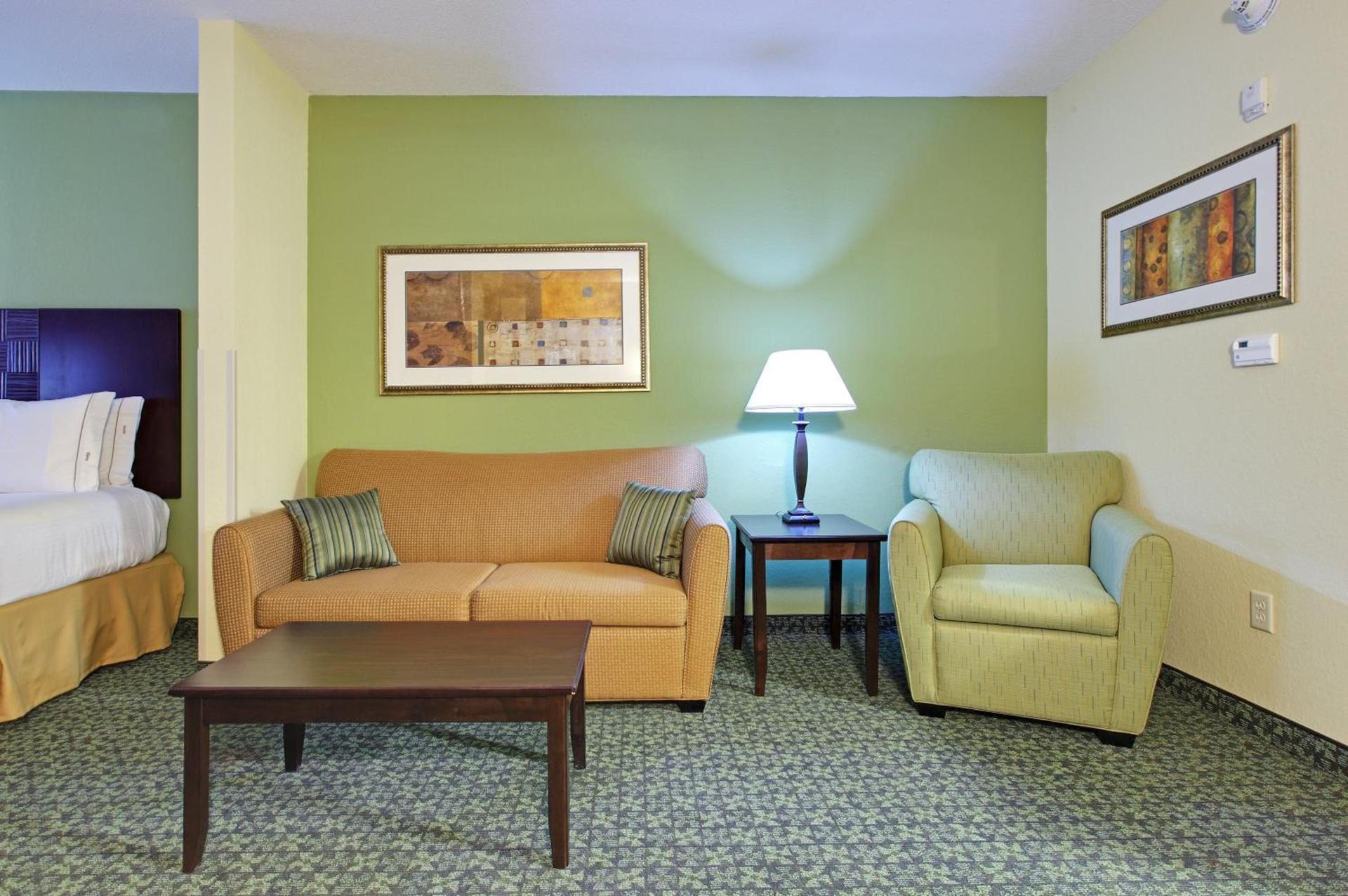 Holiday Inn Express & Suites Covington by IHG photo 4