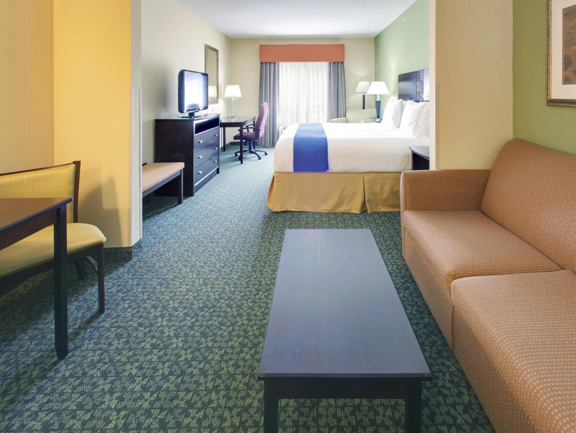 Holiday Inn Express & Suites Covington by IHG photo 3