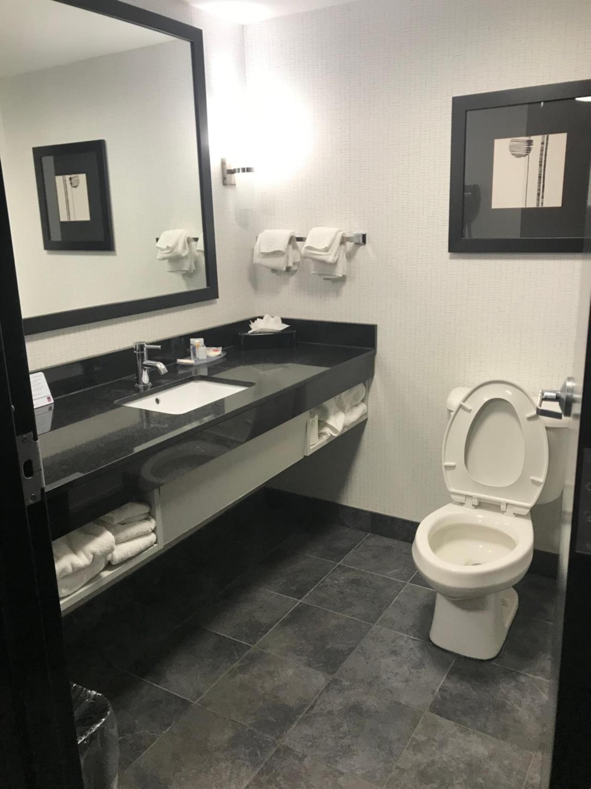 Comfort Suites Williamsburg Historic Area photo 26