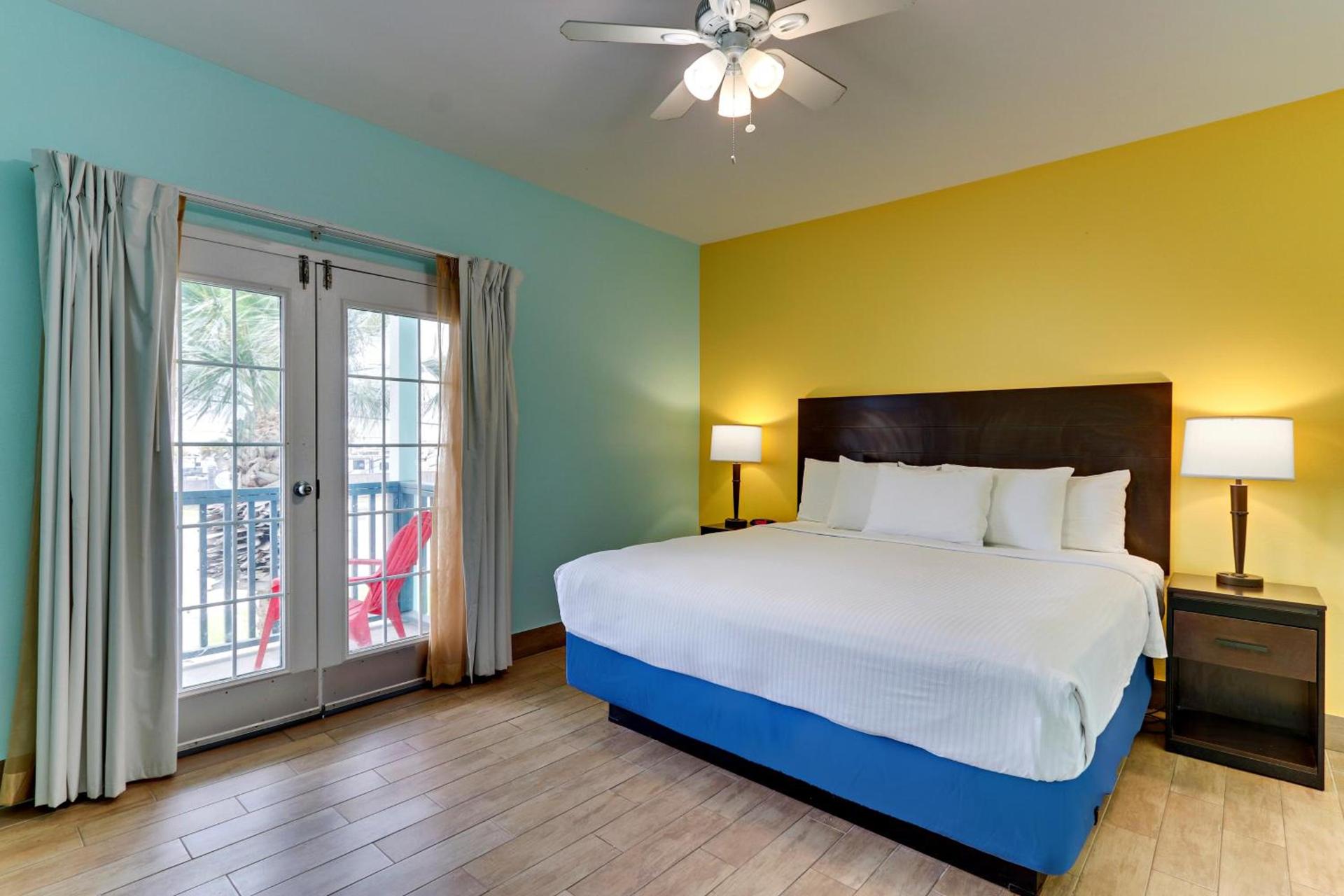 The Island Hotel Near Beach Port Aransas photo 26