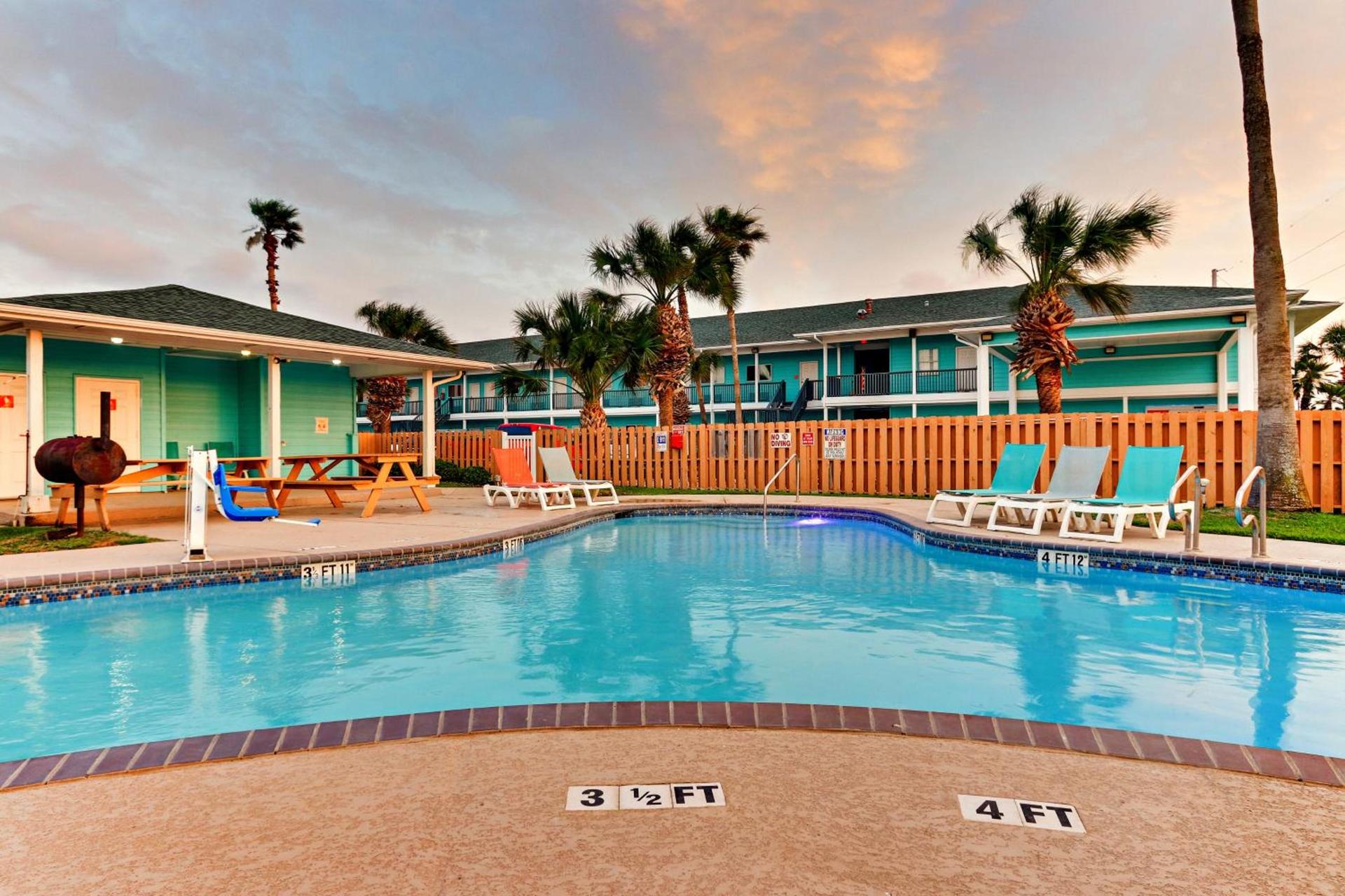 The Island Hotel Near Beach Port Aransas photo 48