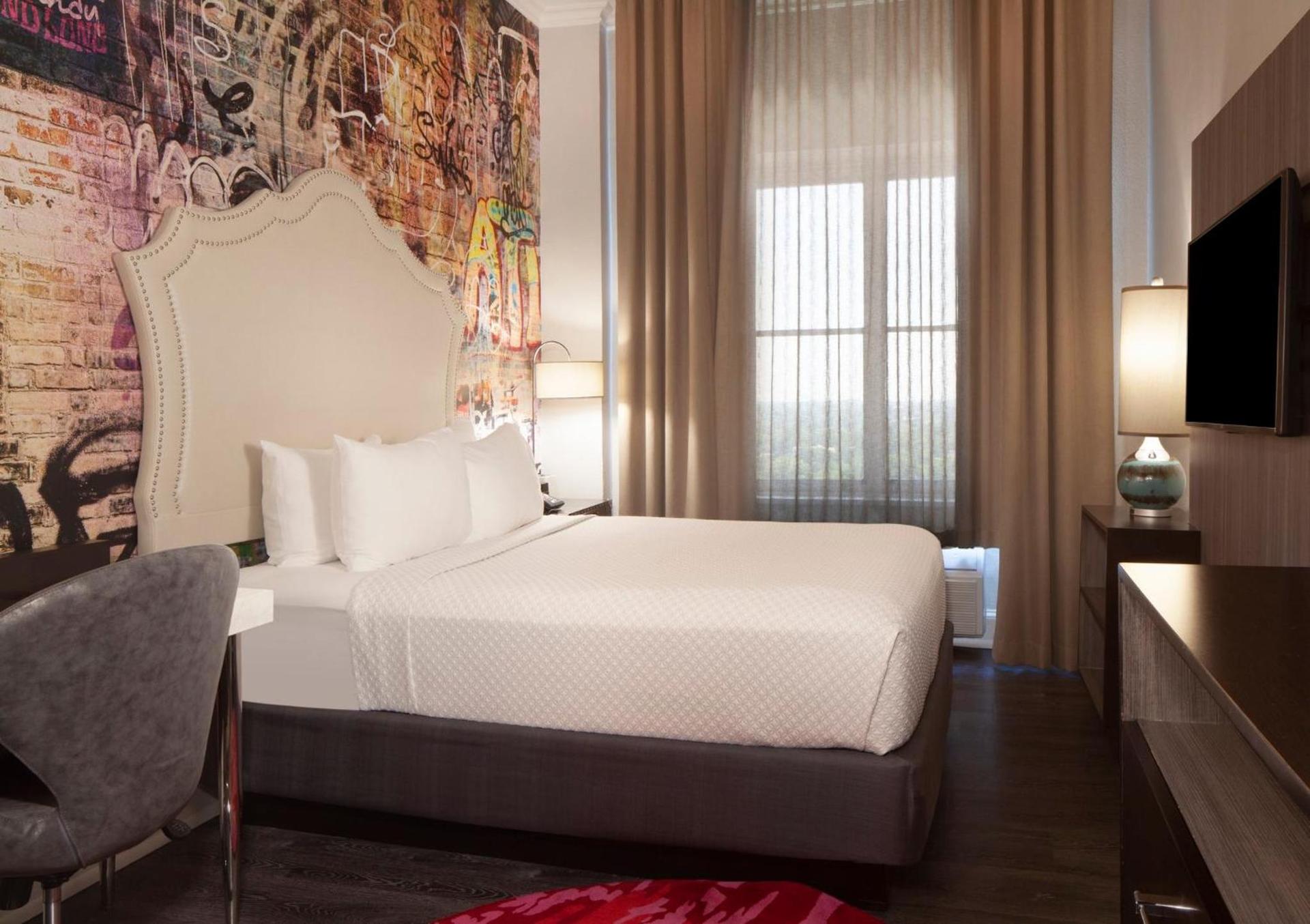 Hotel Indigo Atlanta Midtown by IHG photo 2