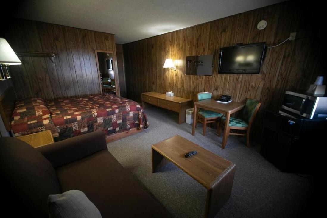 ARTOS MOTEL photo 22