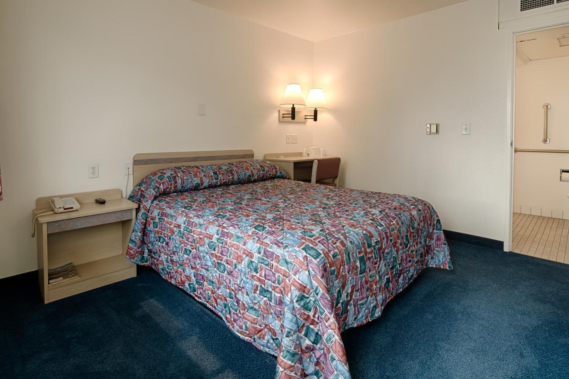 Park Inn by Radisson, Winnemucca photo 45