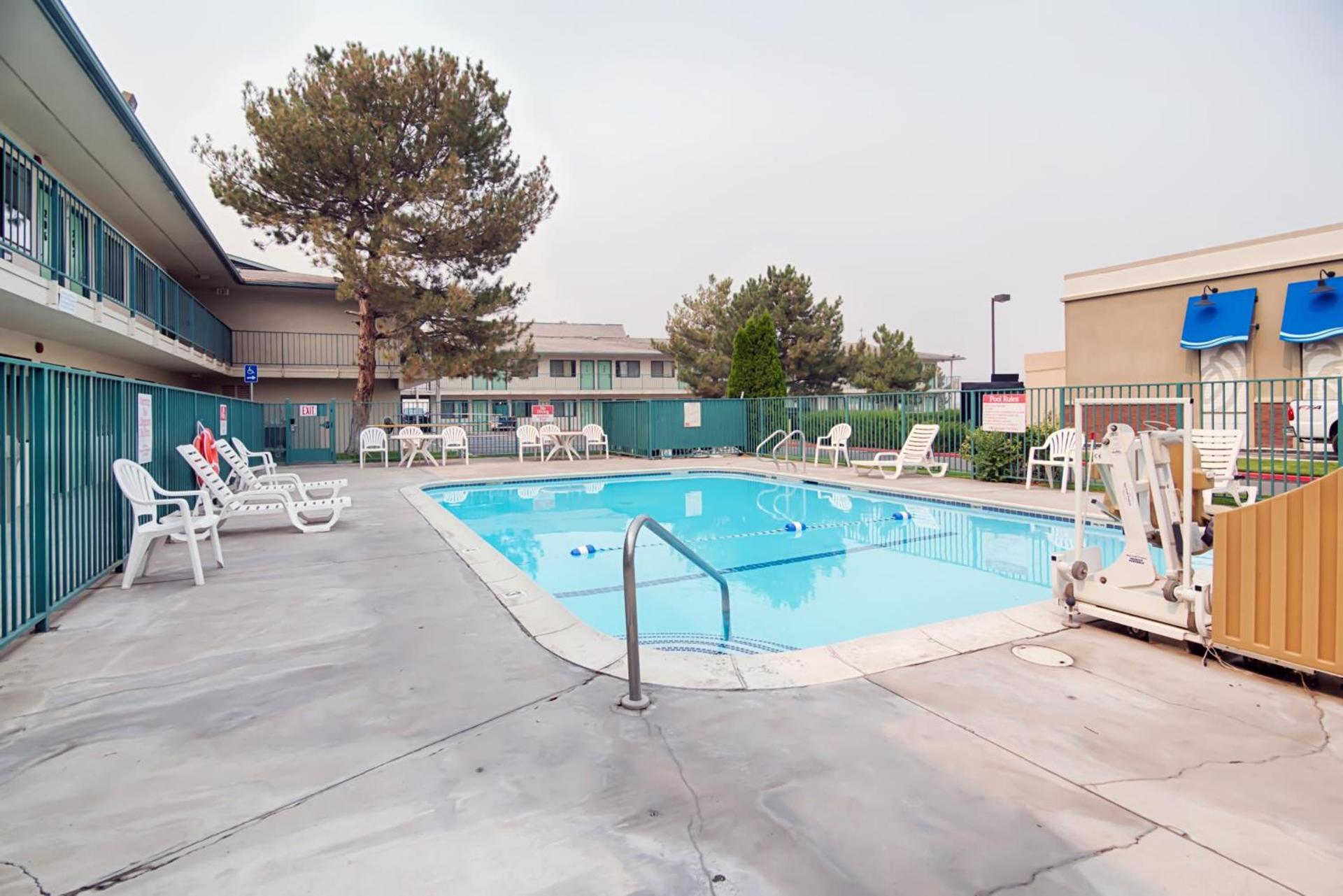 Park Inn by Radisson, Winnemucca photo 38