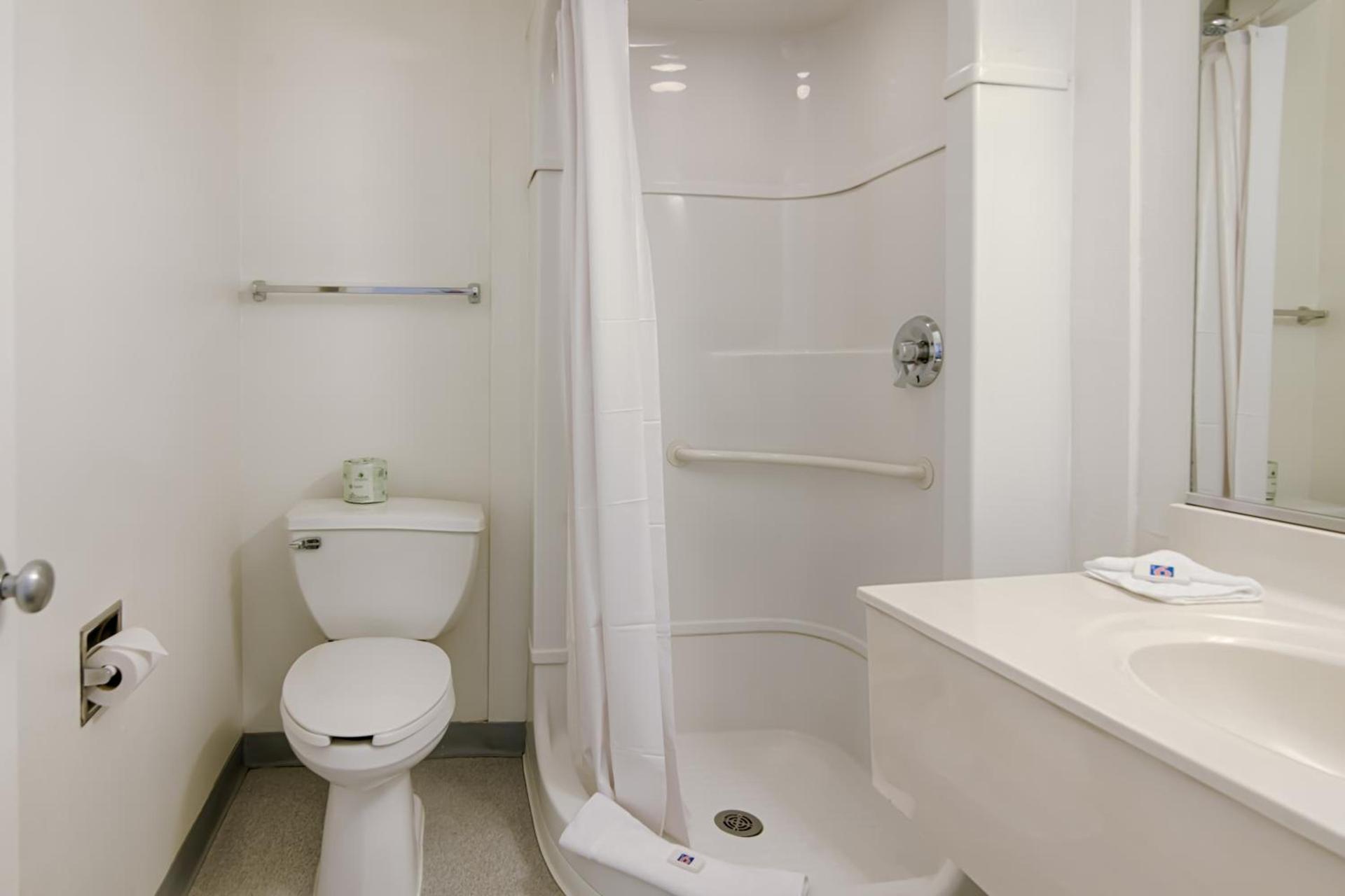 Park Inn by Radisson, Winnemucca photo 58