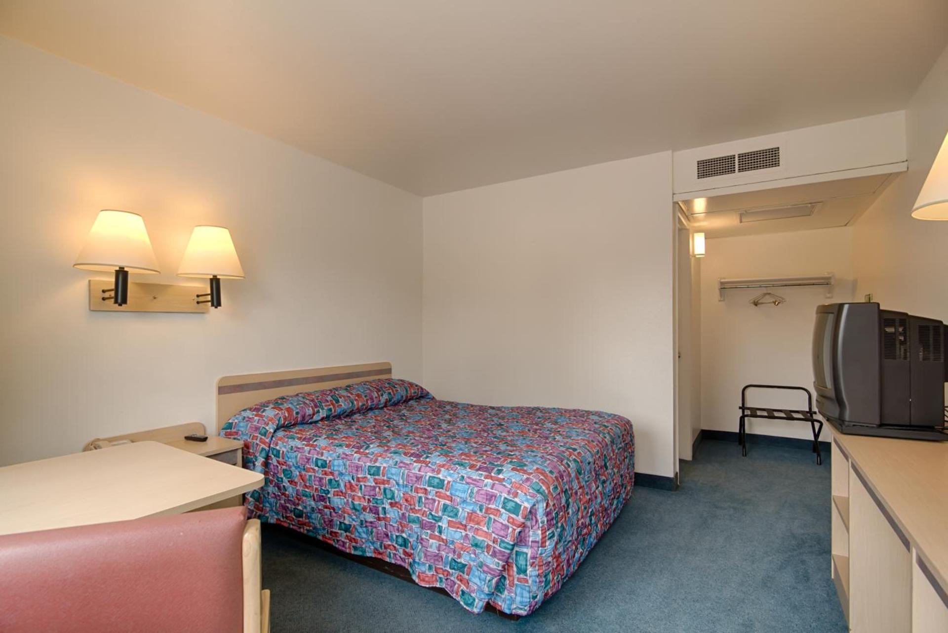Park Inn by Radisson, Winnemucca photo 51