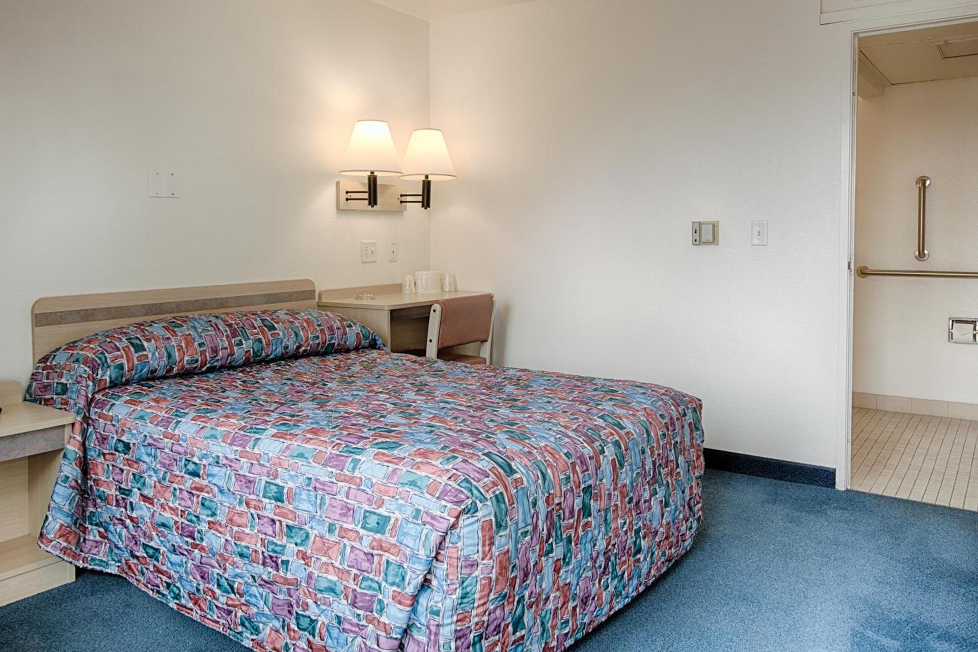 Park Inn by Radisson, Winnemucca photo 52