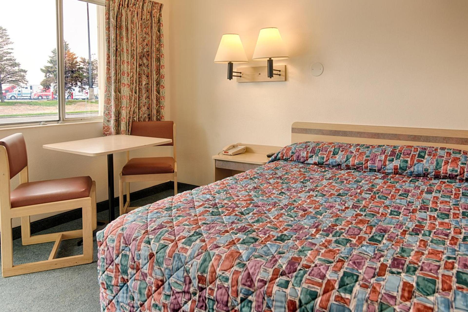 Park Inn by Radisson, Winnemucca photo 53