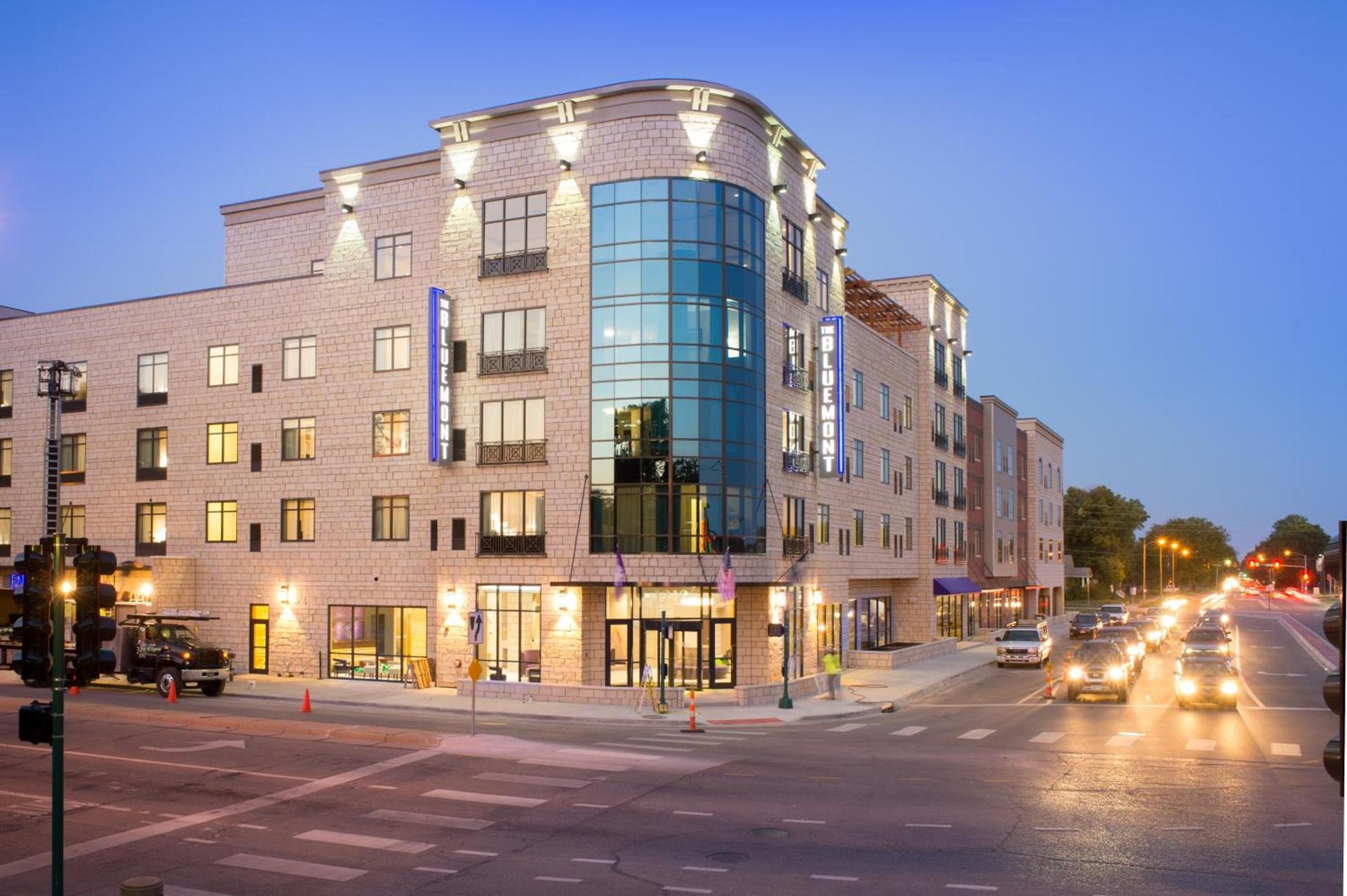 Bluemont Hotel — hotel in Manhattan
