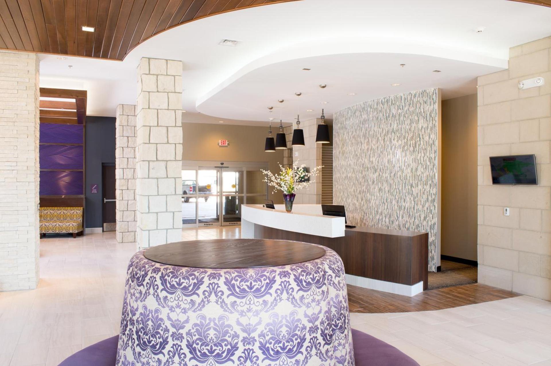 Bluemont Hotel photo 22