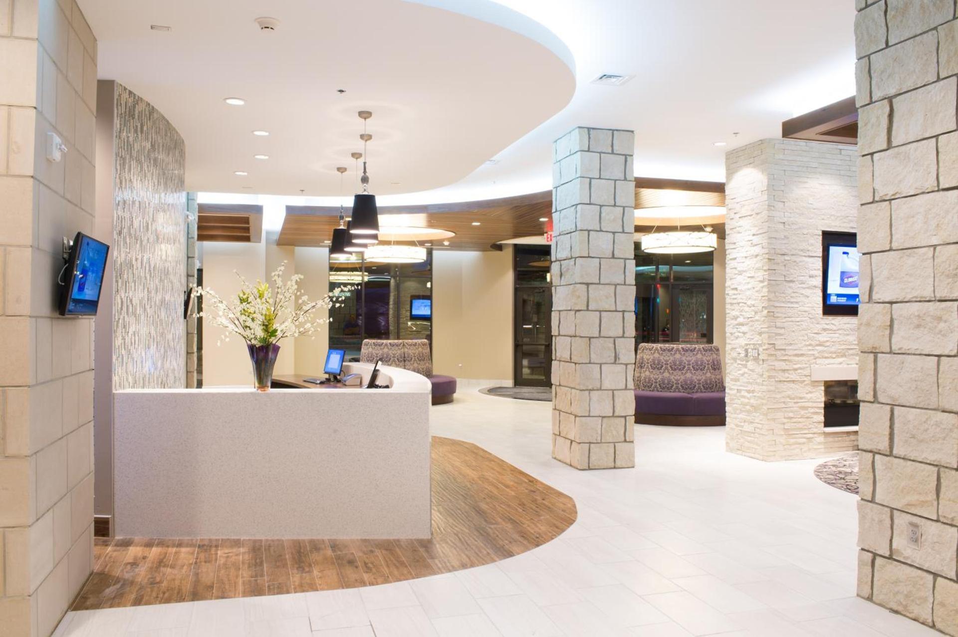 Bluemont Hotel photo 23