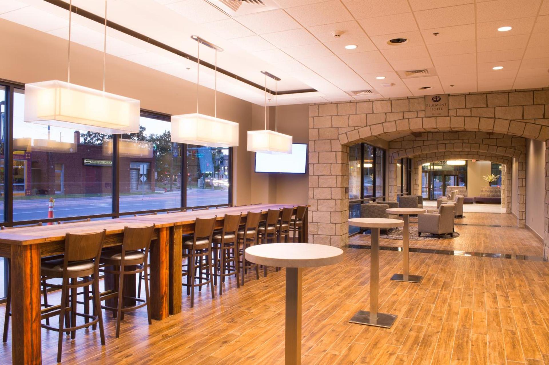 Bluemont Hotel photo 28