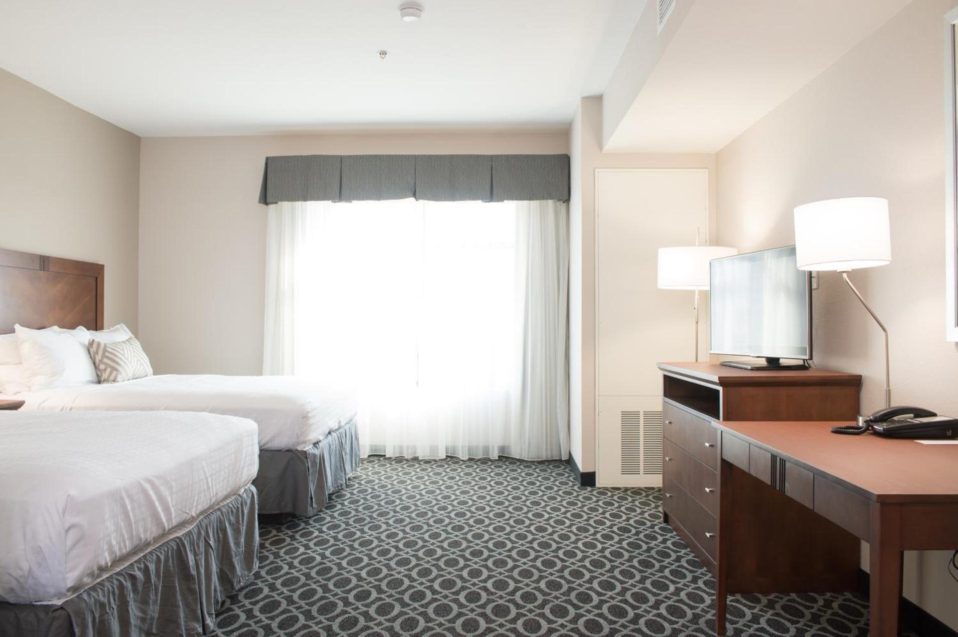 Bluemont Hotel photo 21