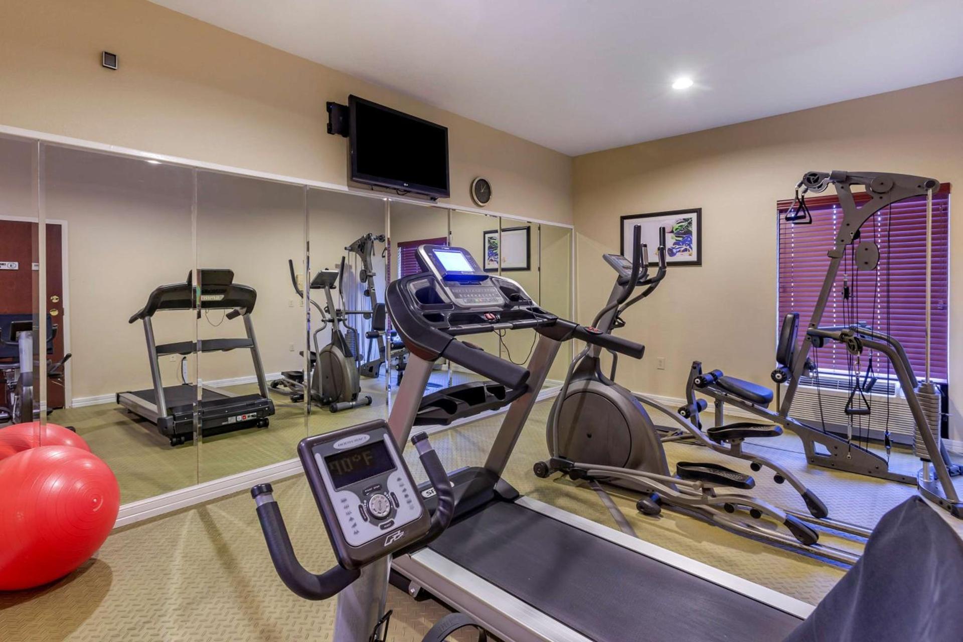 Best Western Plus Springfield Airport Inn photo 7
