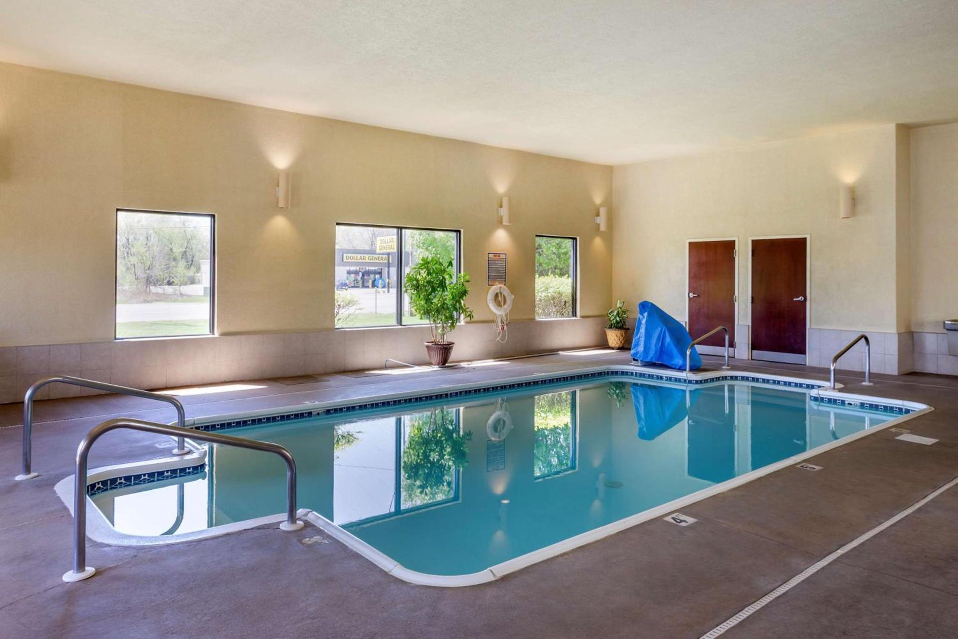 Best Western Plus Springfield Airport Inn photo 33