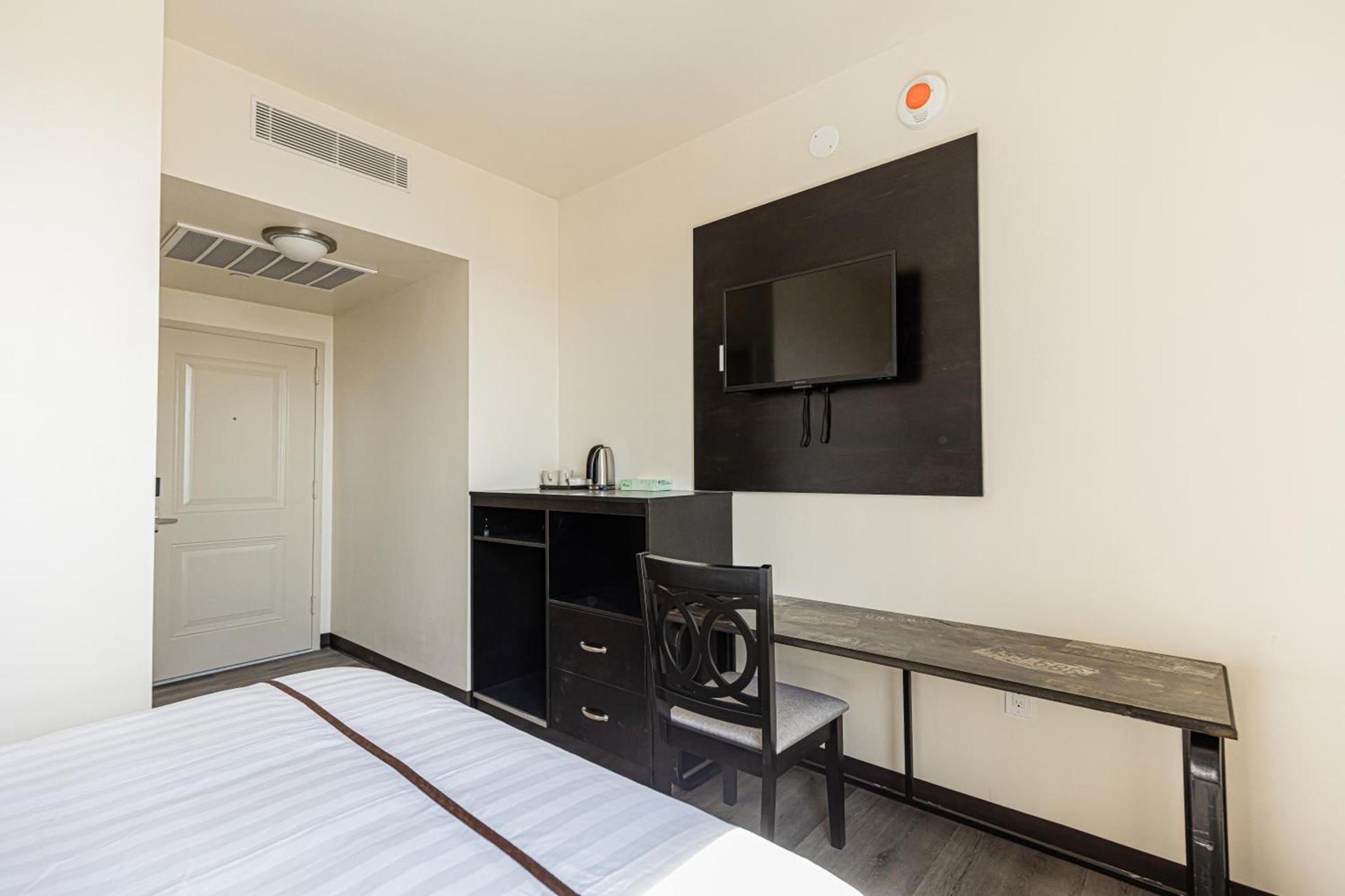 Astoria Inn LaGuardia Hotel photo 20