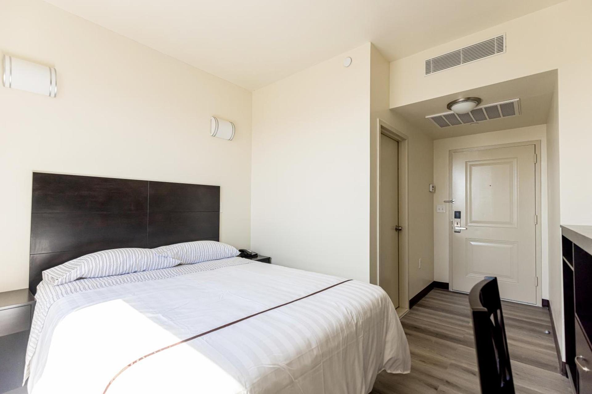 Astoria Inn LaGuardia Hotel photo 16