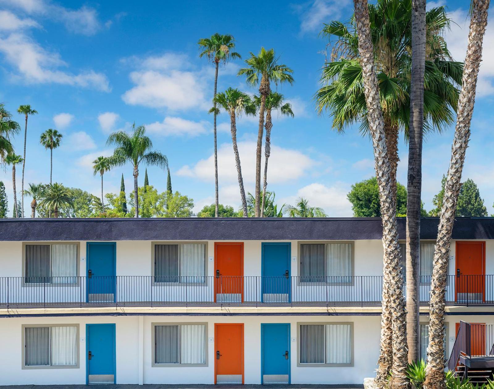 The Sojourn Los Angeles - Sherman Oaks photo 11