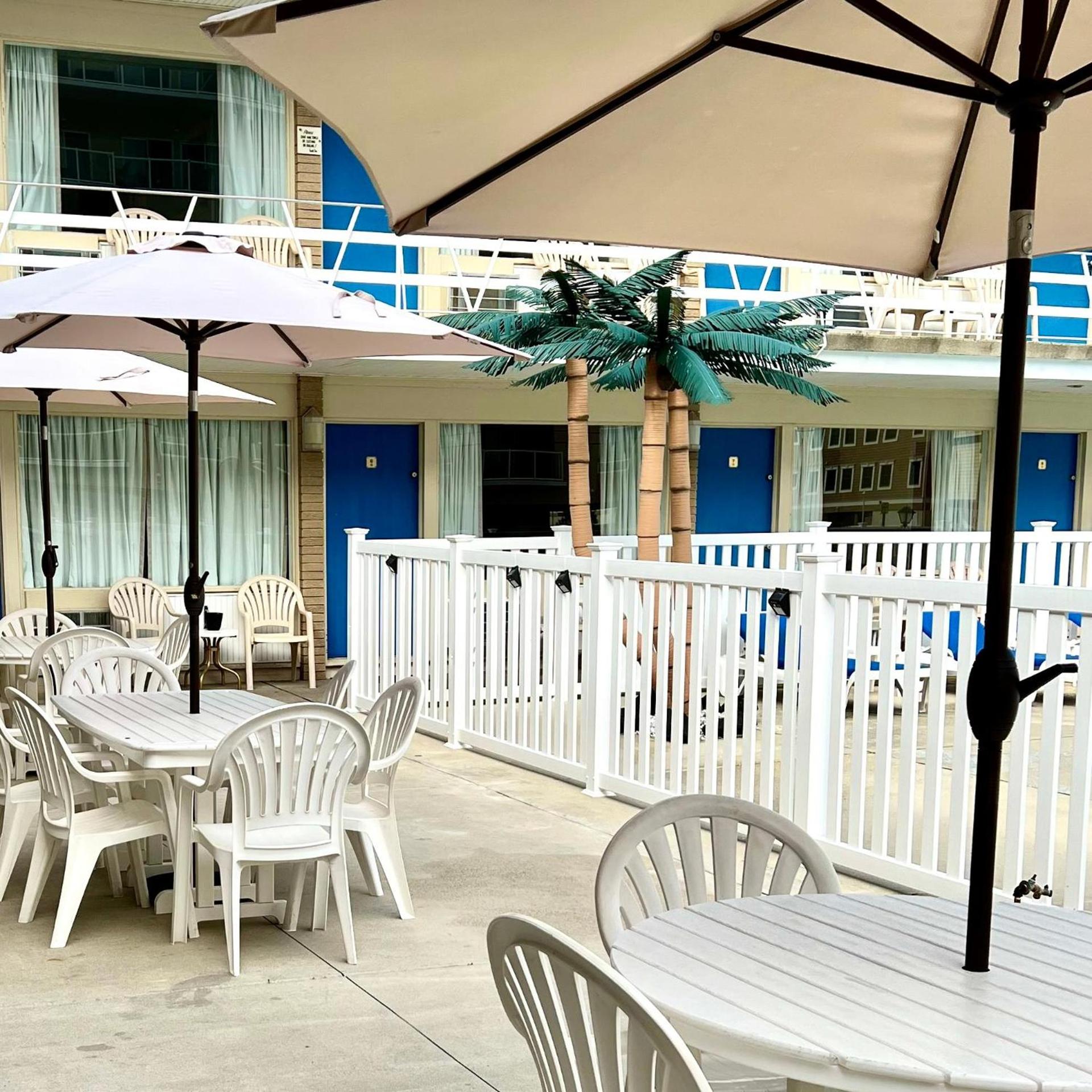 Beach Colony Motel photo 61