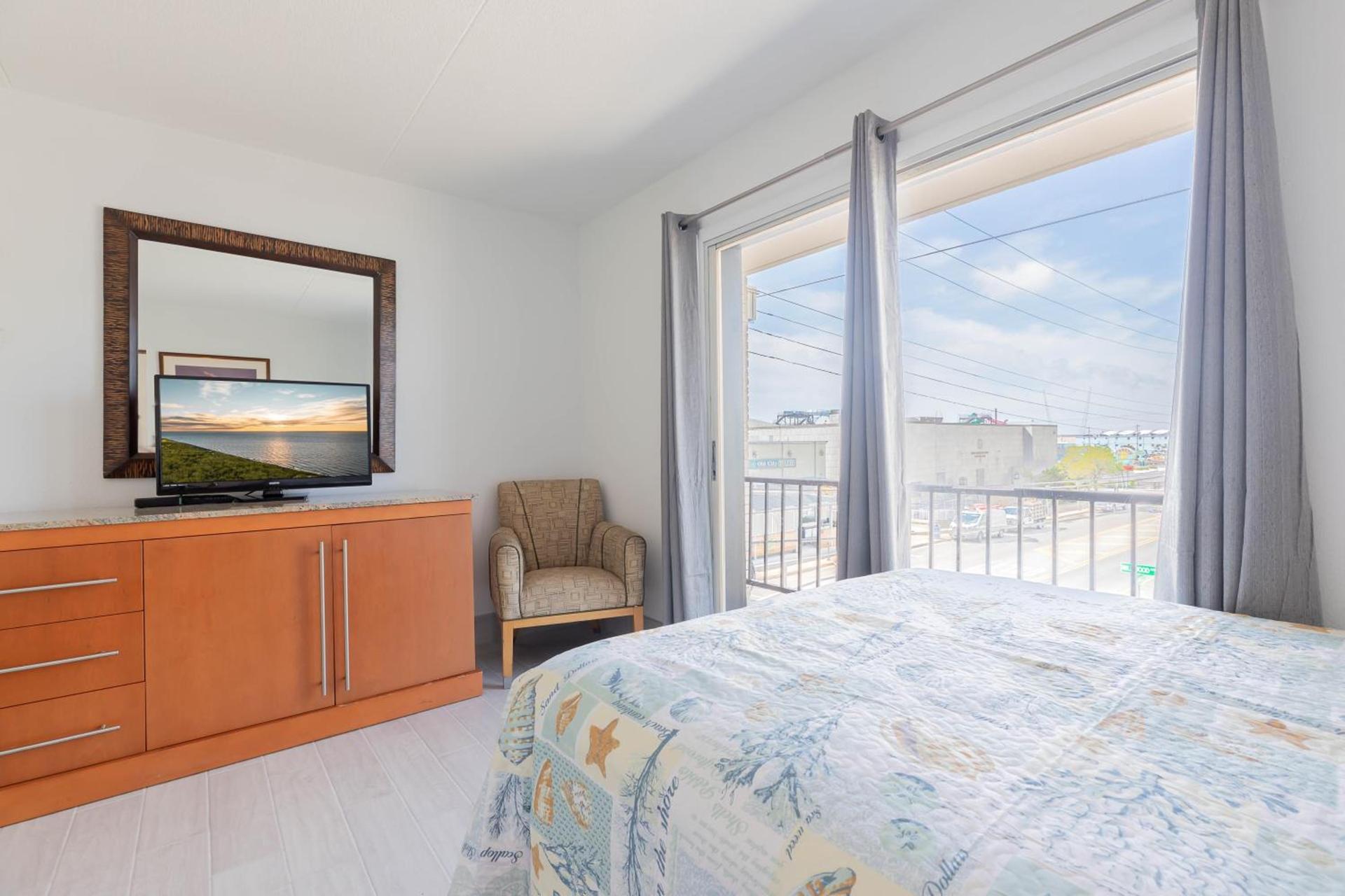 Premiere Motel photo 37
