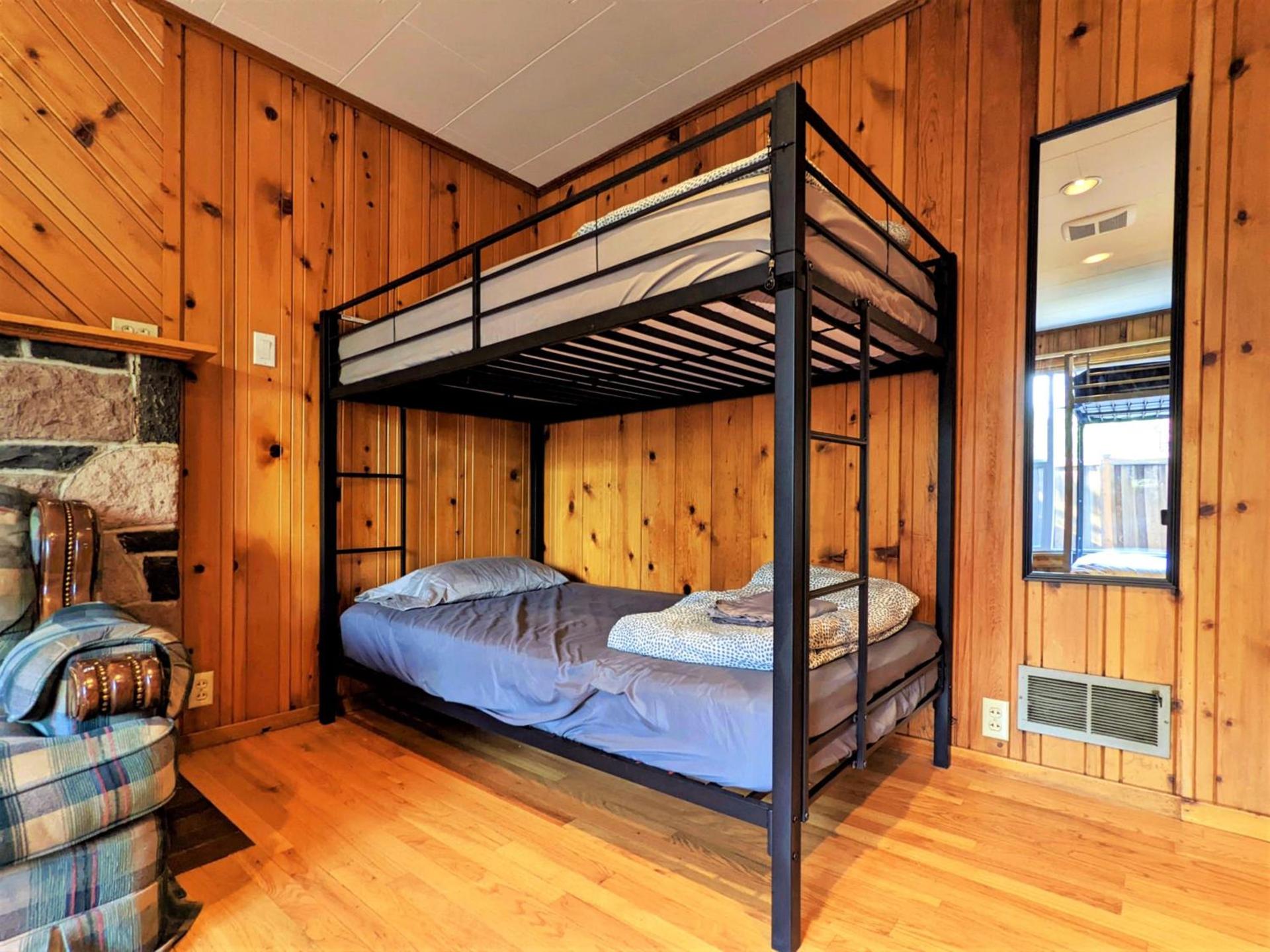 Bunk & Brew Historic Lucas House - Hostel photo 38
