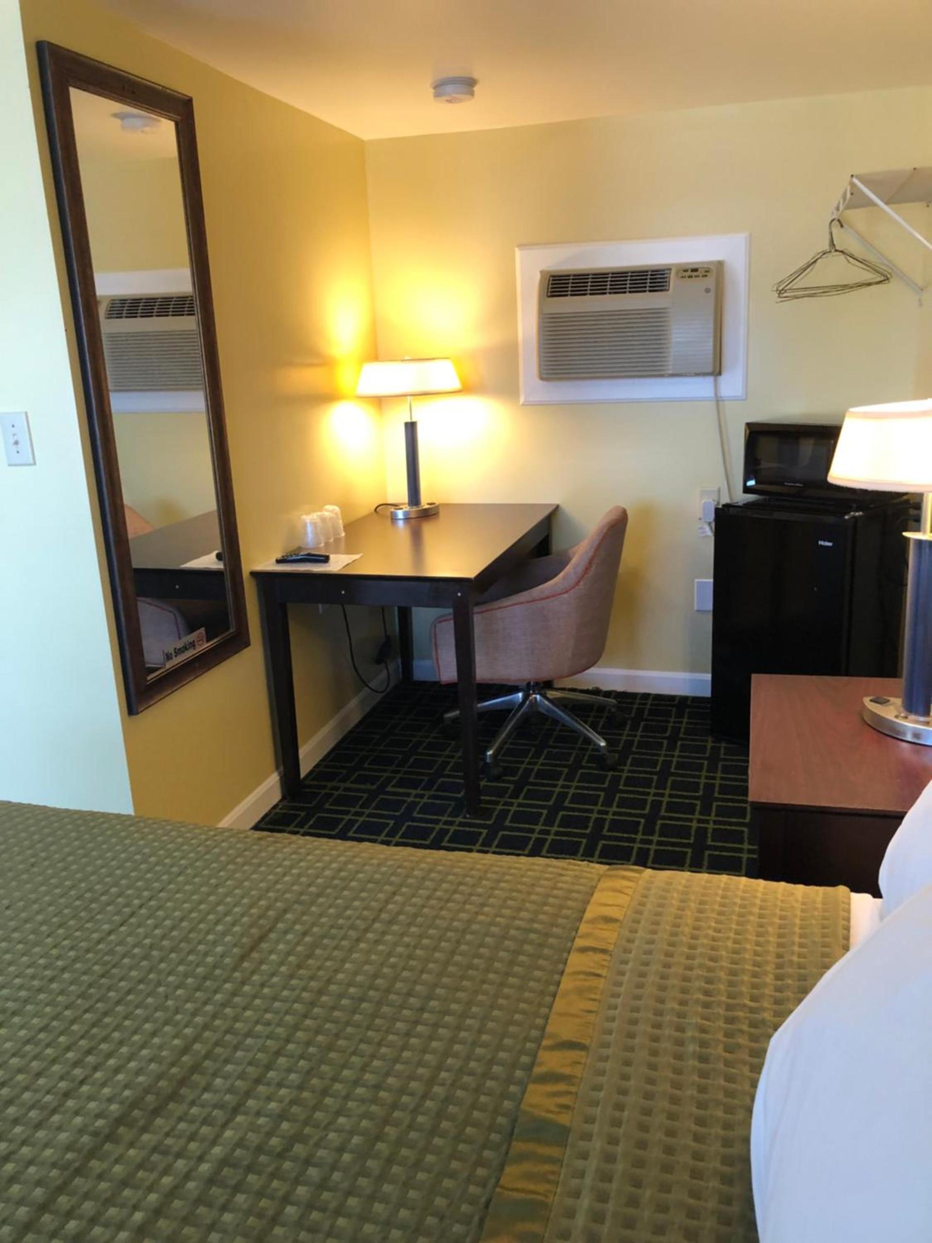 Rosewood Motel photo 12