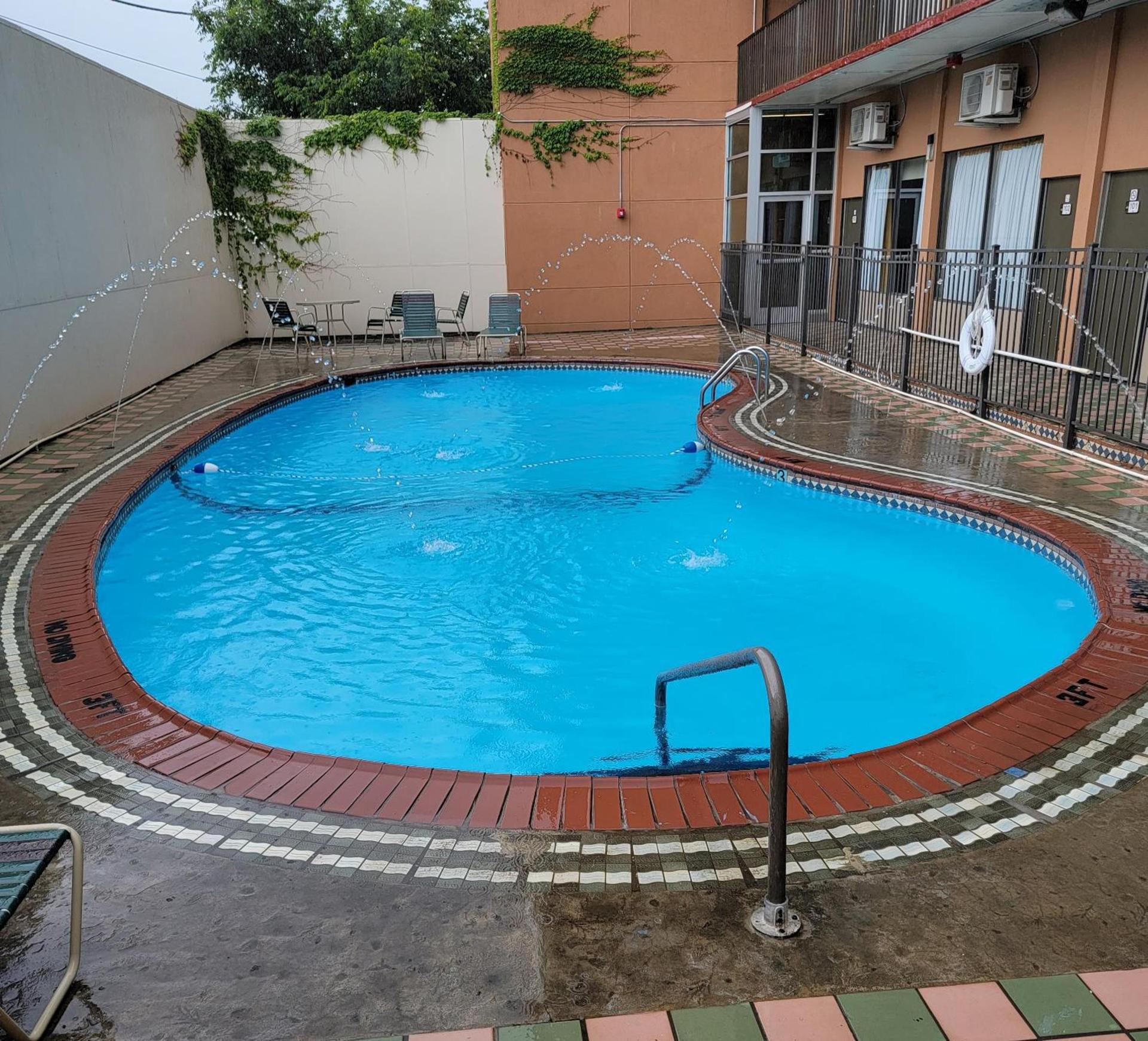 Downtown Inn photo 19