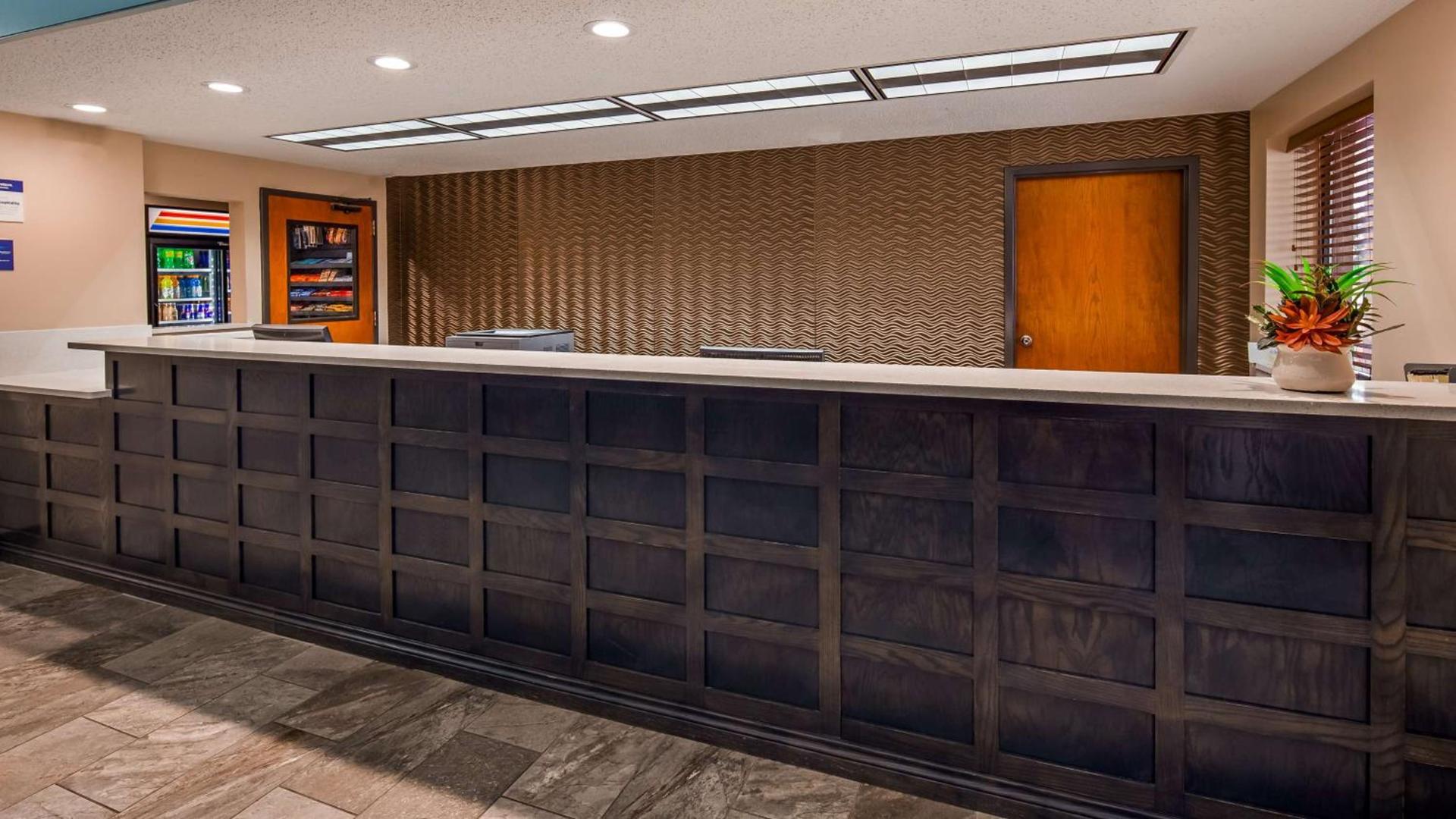Best Western Warren Hotel photo 2