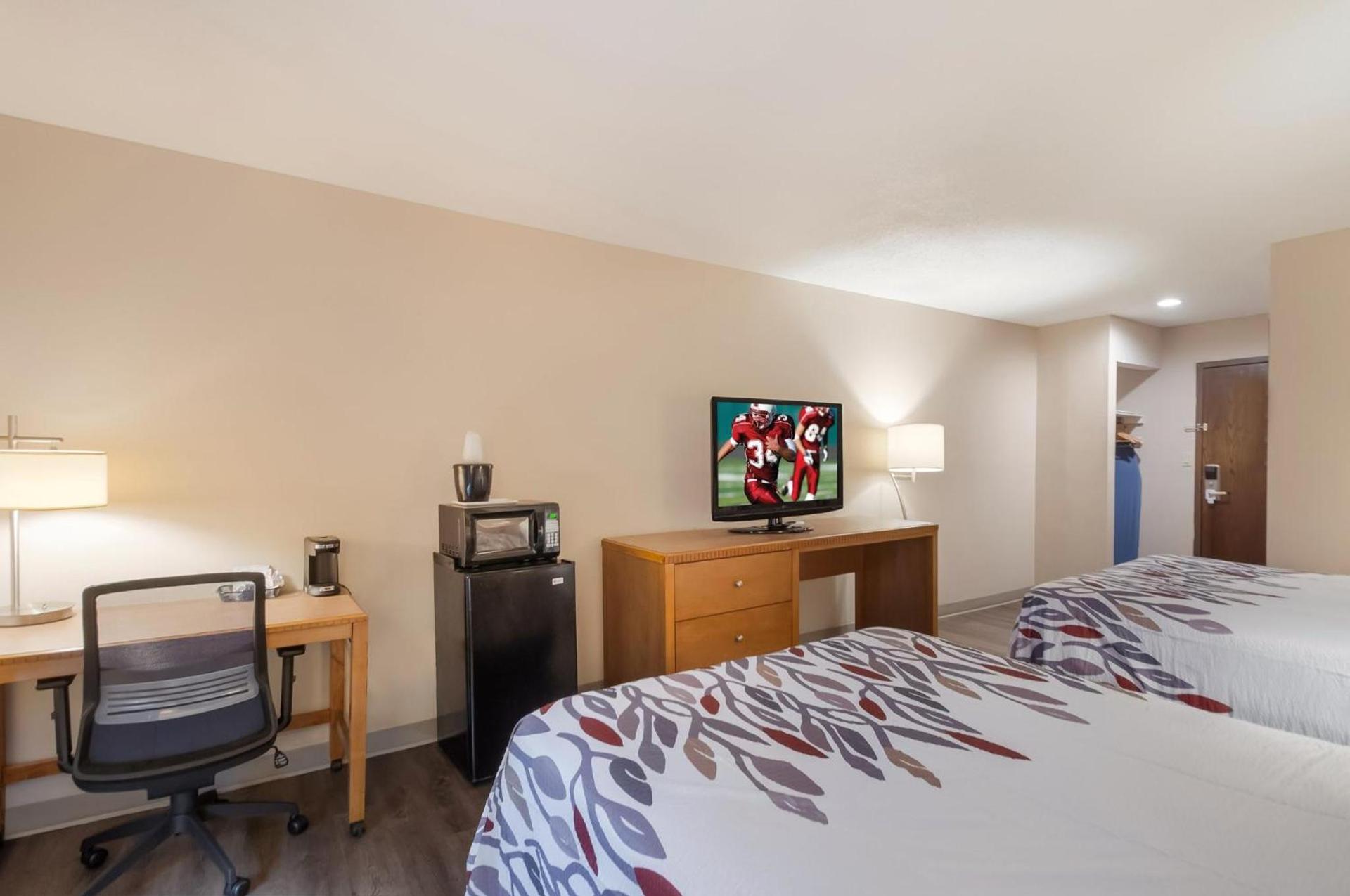 Red Roof Inn Dahlgren - Naval Base photo 36