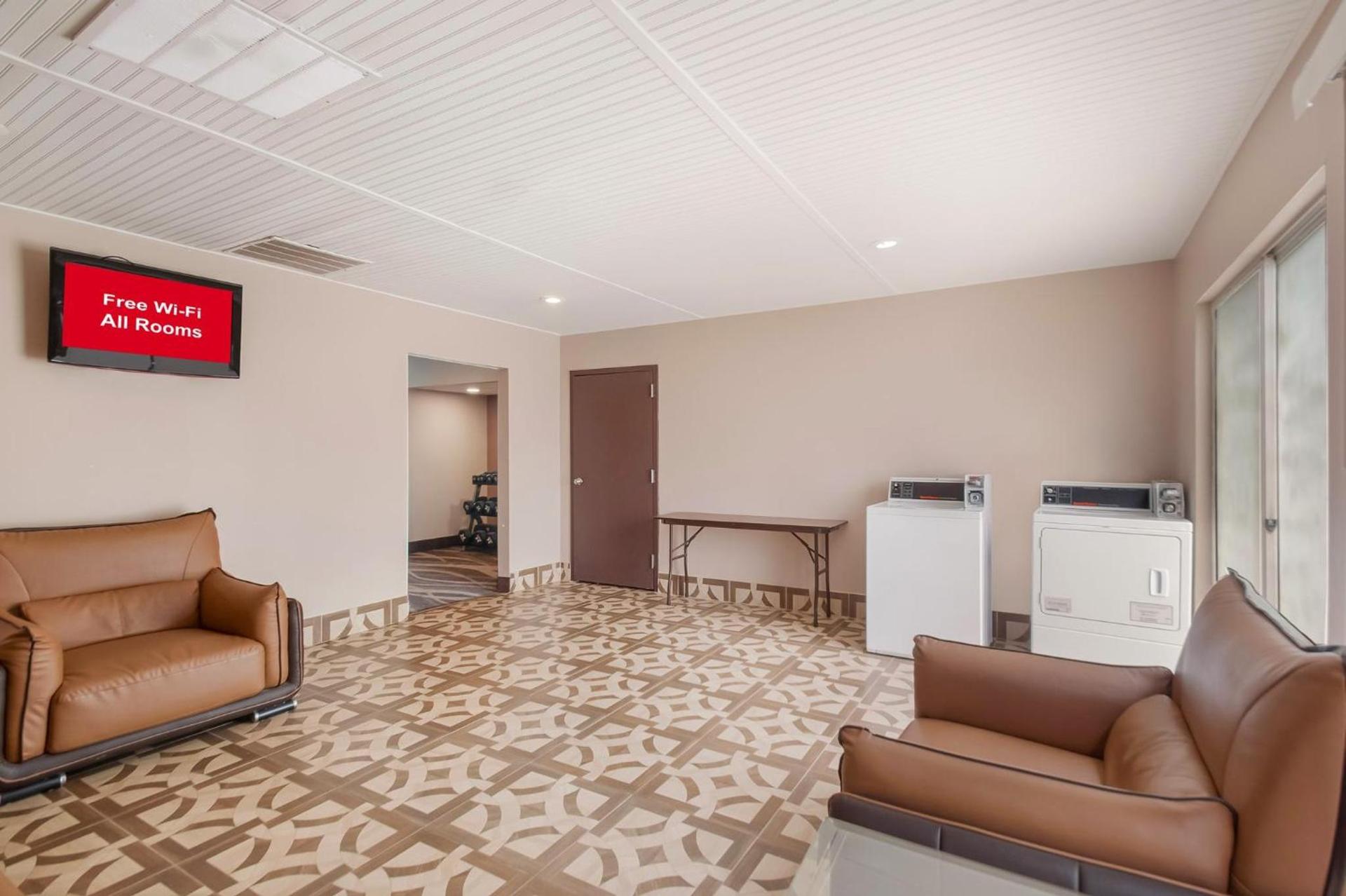 Red Roof Inn Dahlgren - Naval Base photo 28