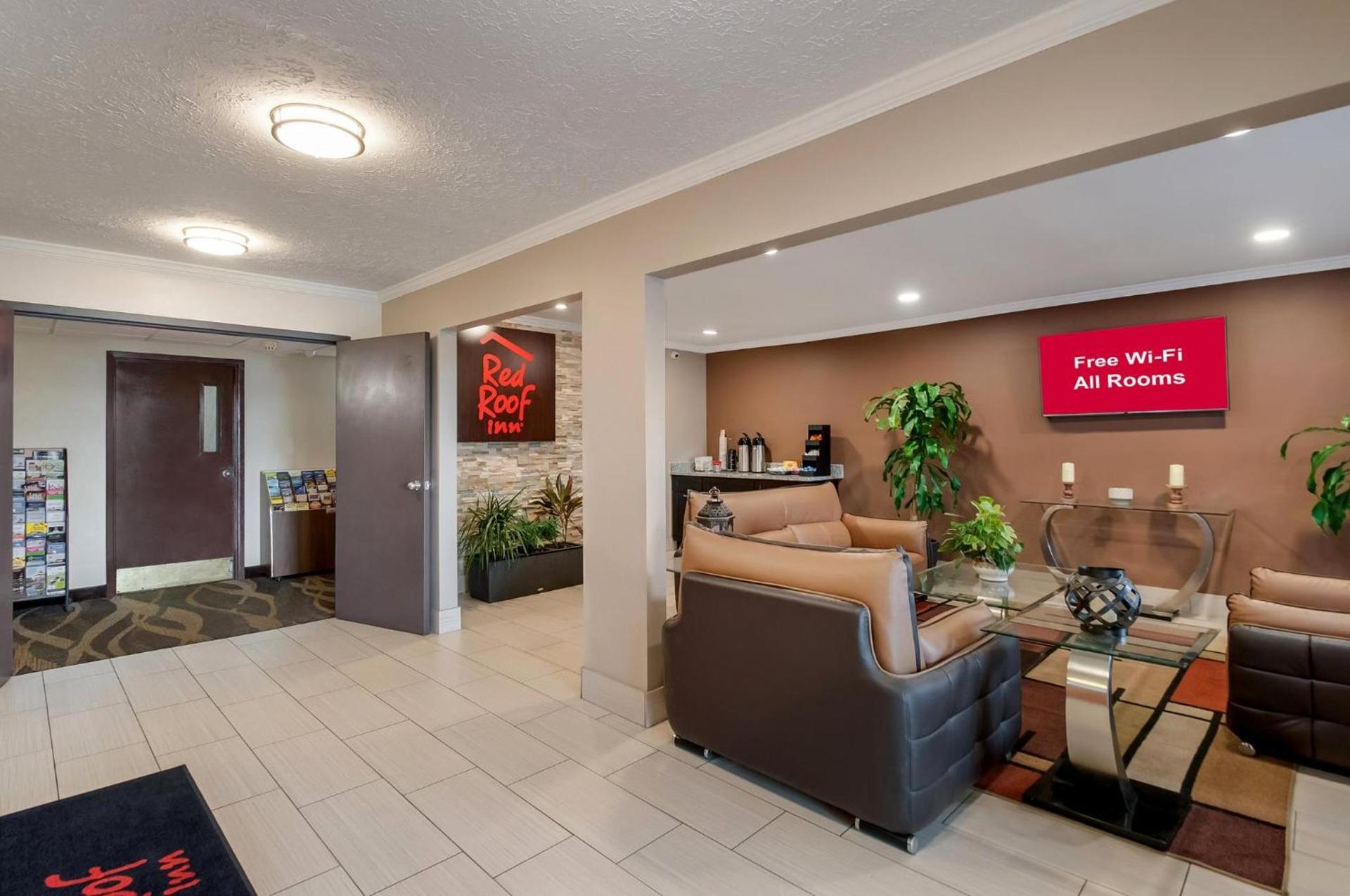 Red Roof Inn Dahlgren - Naval Base photo 16