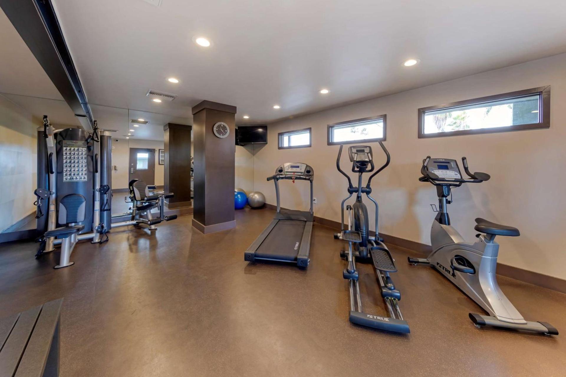 Best Western Plus Pavilions photo 31