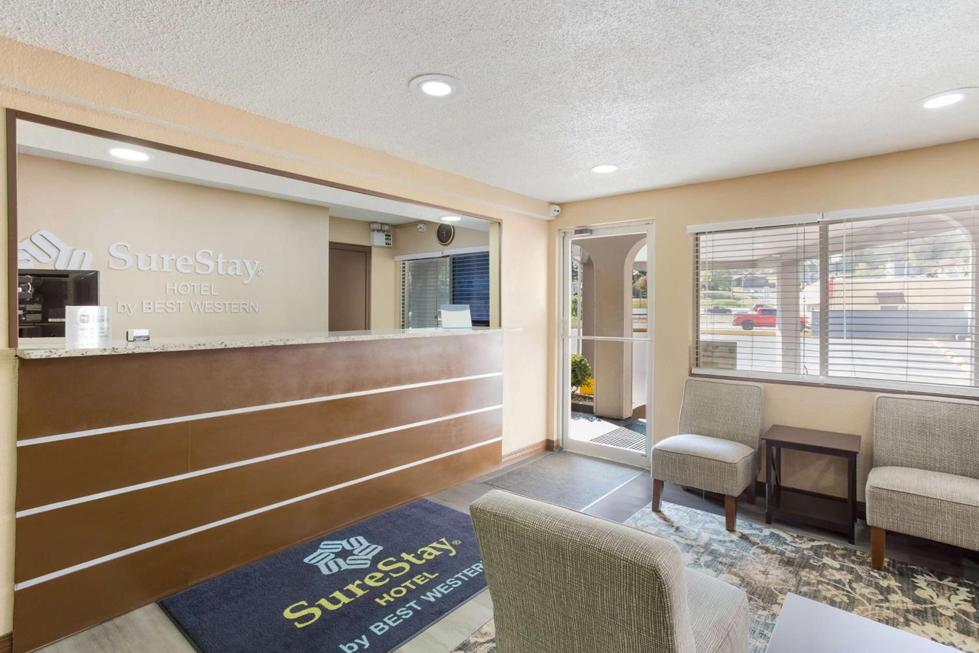 SureStay Hotel by Best Western Summersville photo 12