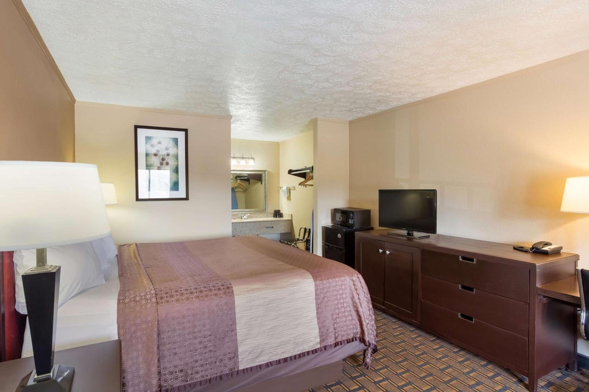 SureStay Hotel by Best Western Summersville photo 26