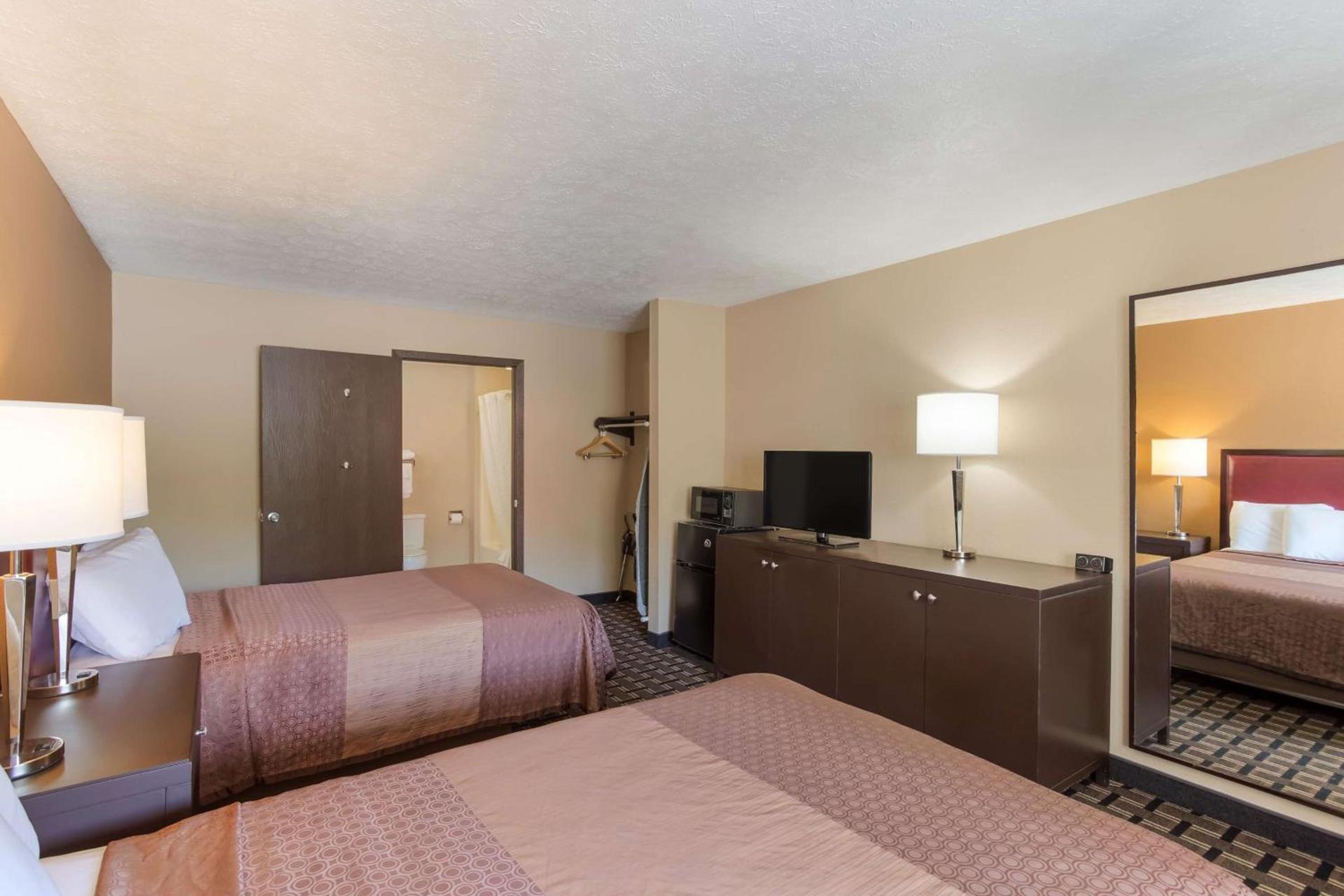 SureStay Hotel by Best Western Summersville photo 31