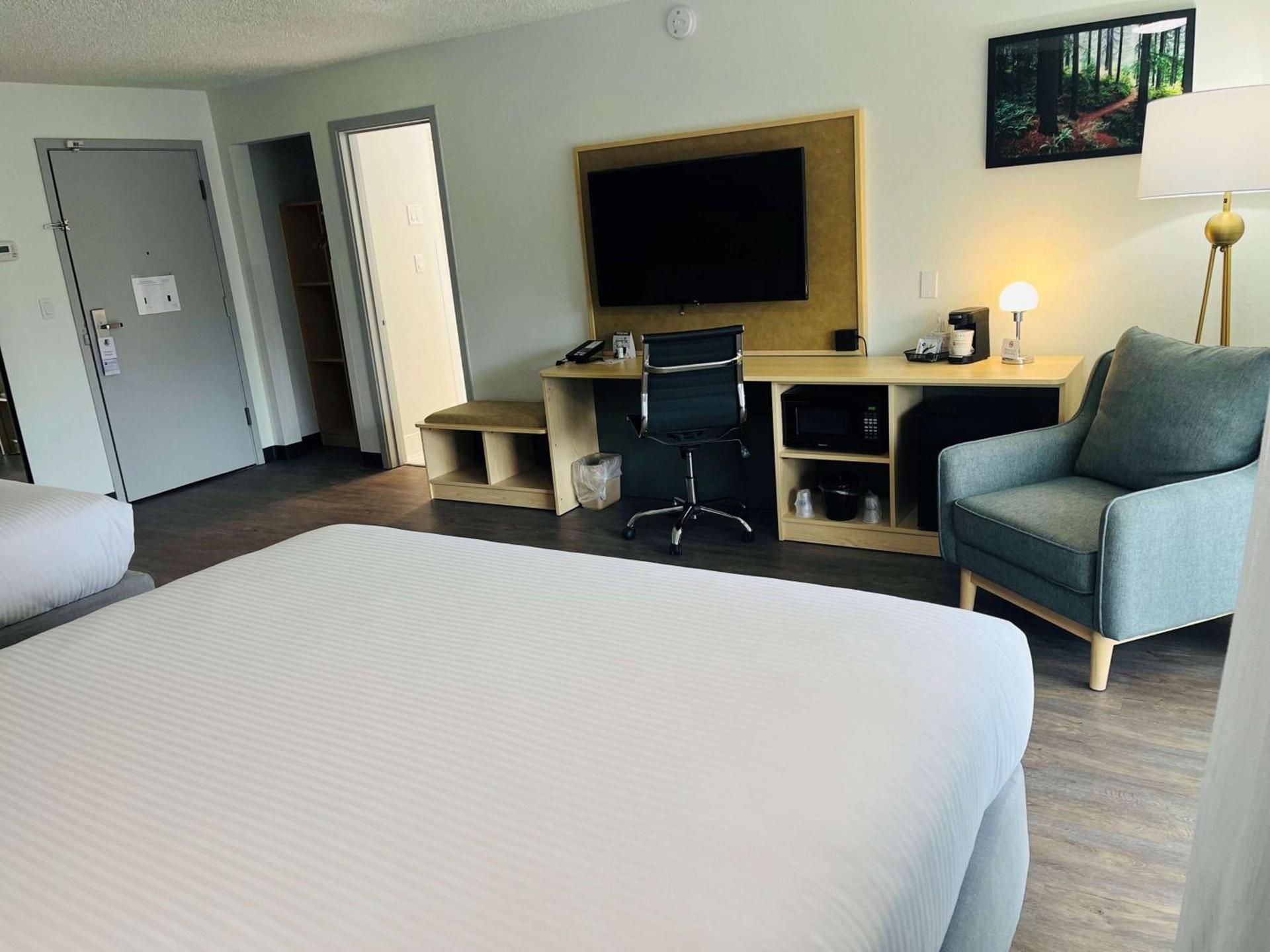 Best Western Portland West Beaverton photo 21
