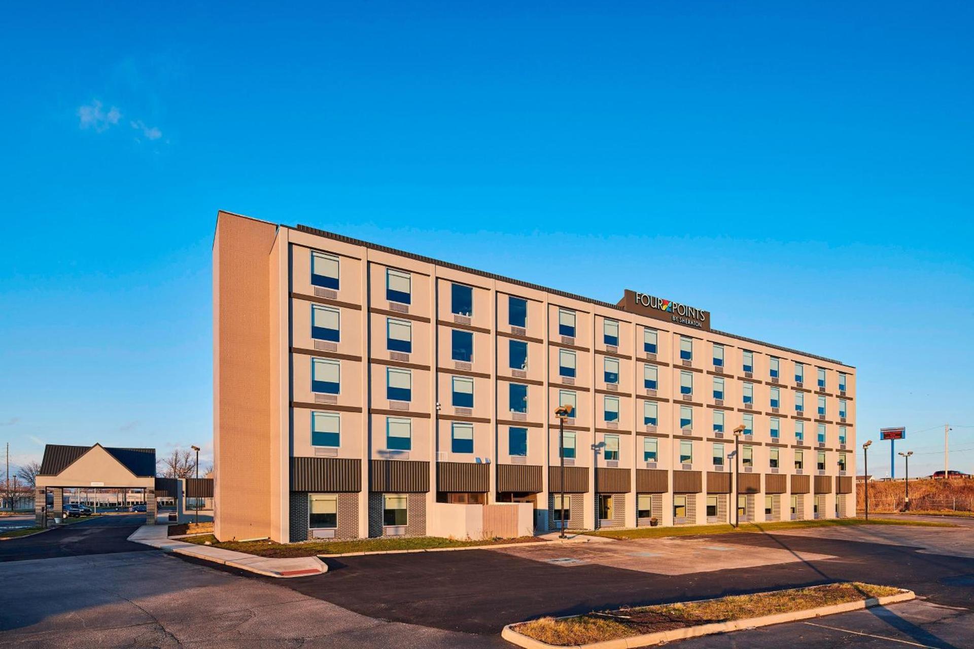 Four Points by Sheraton Cleveland-Eastlake photo 3
