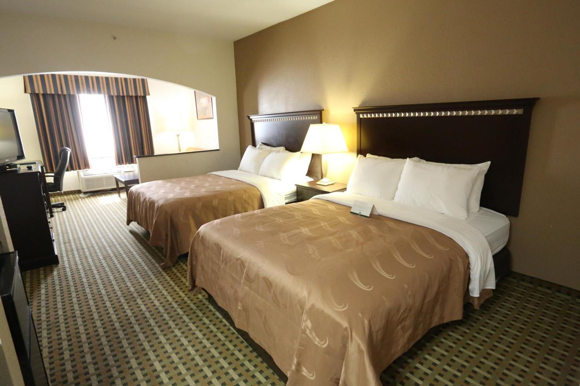 Quality Suites Burleson - Ft Worth photo 42