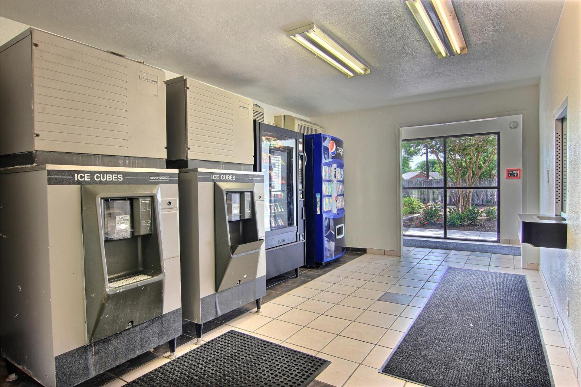 Motel 6-Corpus Christi, TX - Northwest photo 63