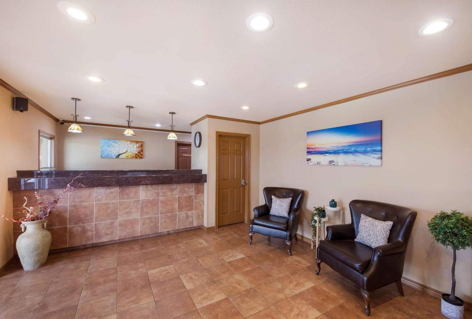 SureStay Hotel by Best Western Rockdale photo 29