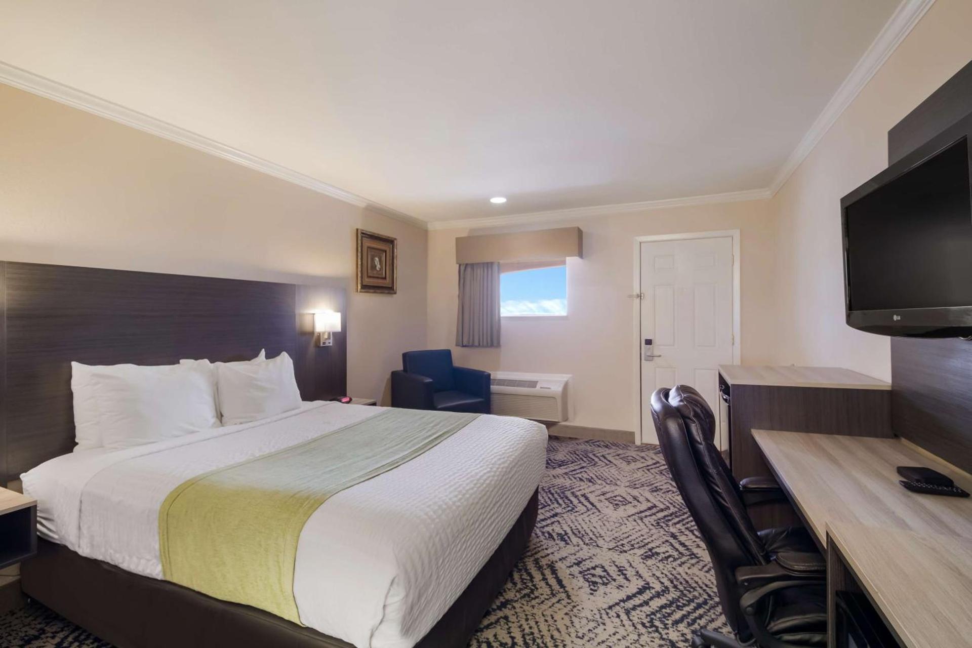 SureStay Hotel by Best Western Rockdale photo 15