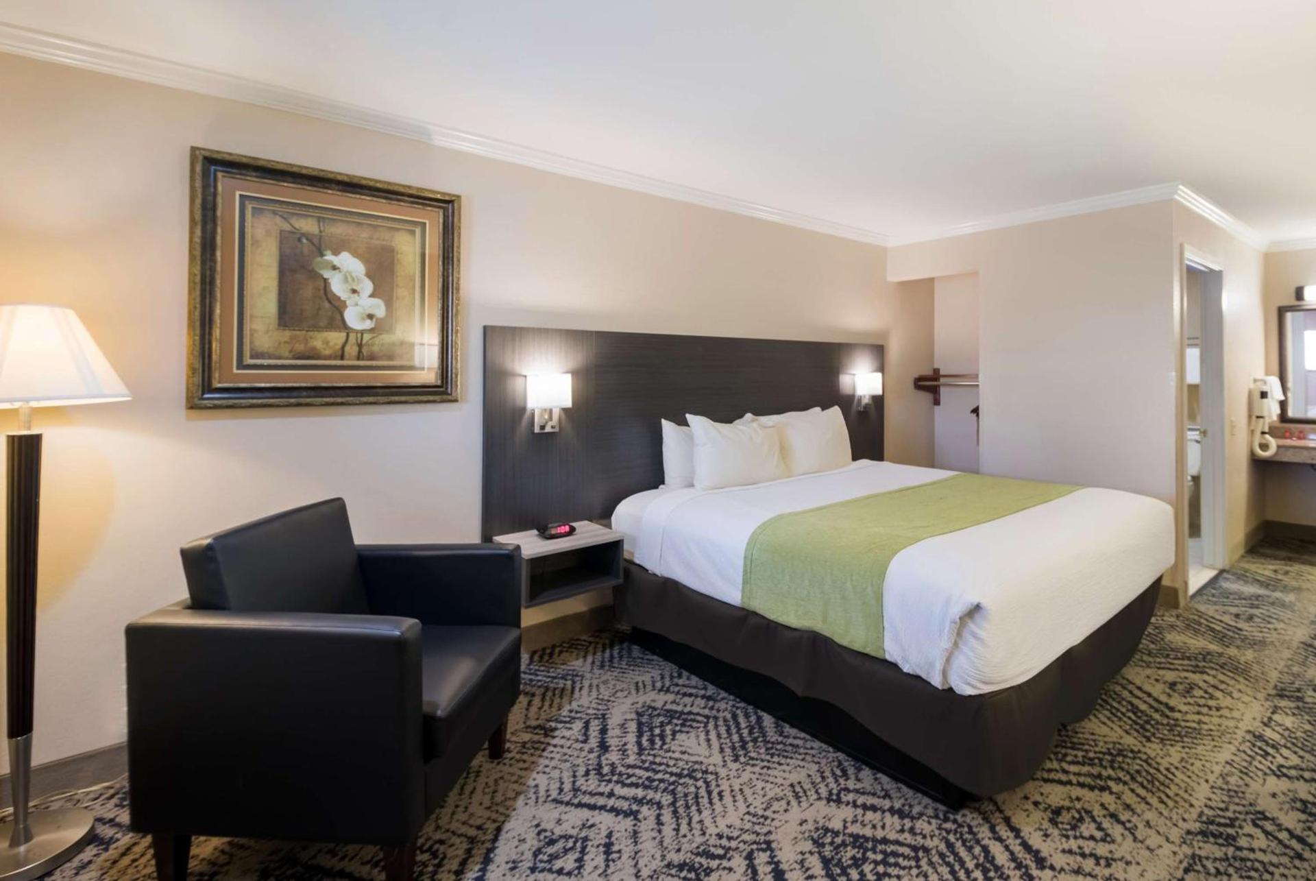 SureStay Hotel by Best Western Rockdale photo 18
