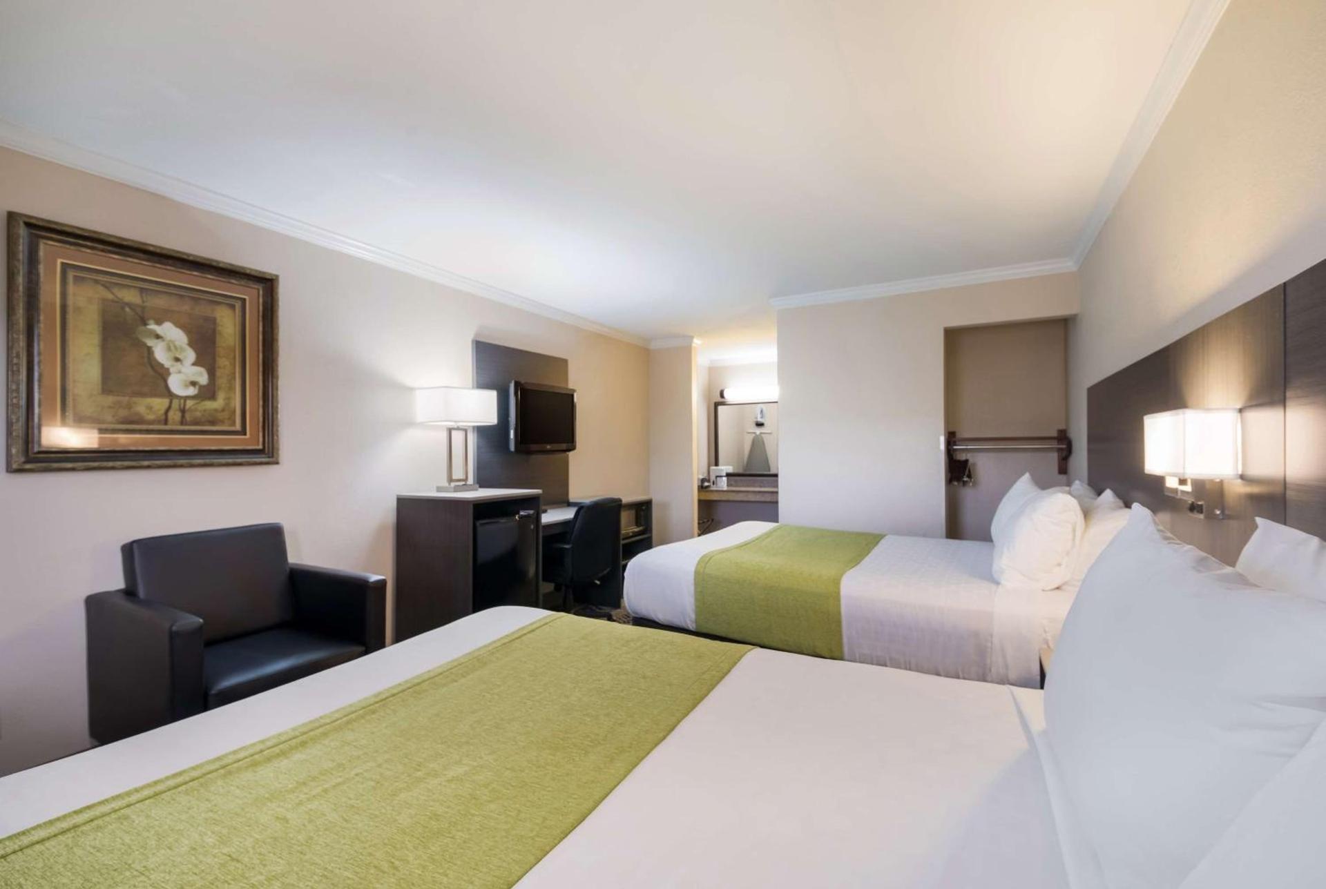 SureStay Hotel by Best Western Rockdale photo 25