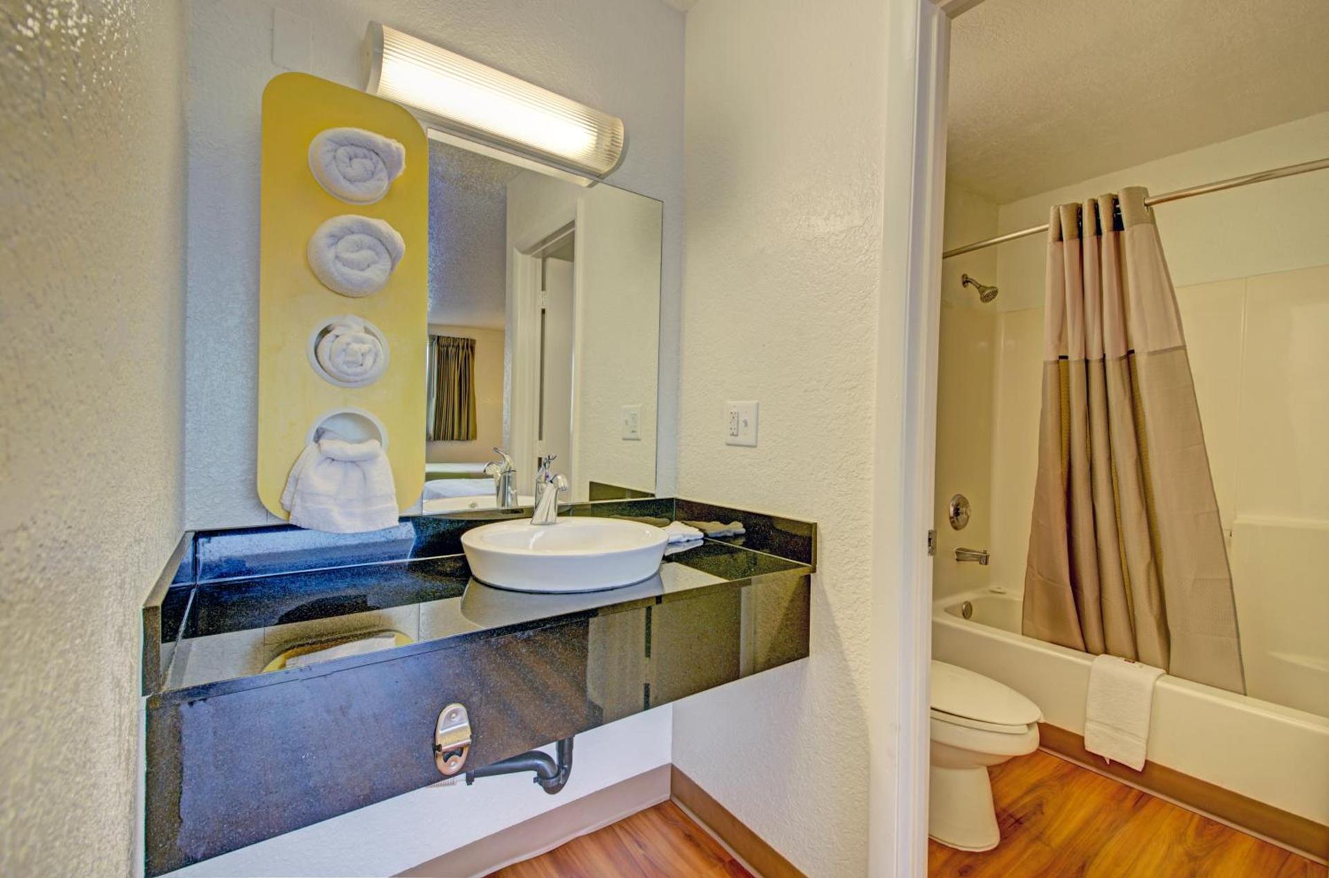 Motel 6-Cocoa Beach, FL photo 34