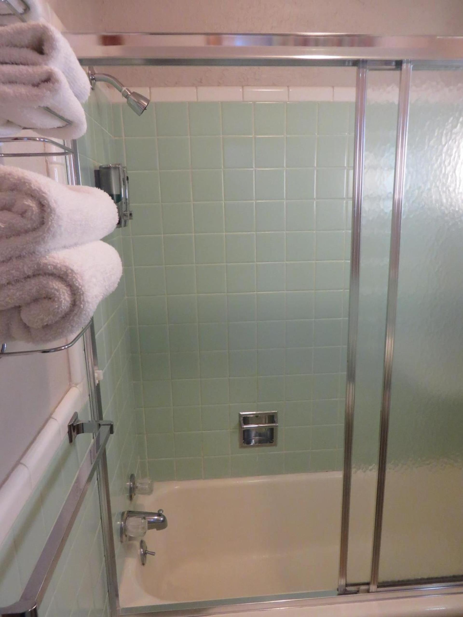Best Budget Inn photo 23