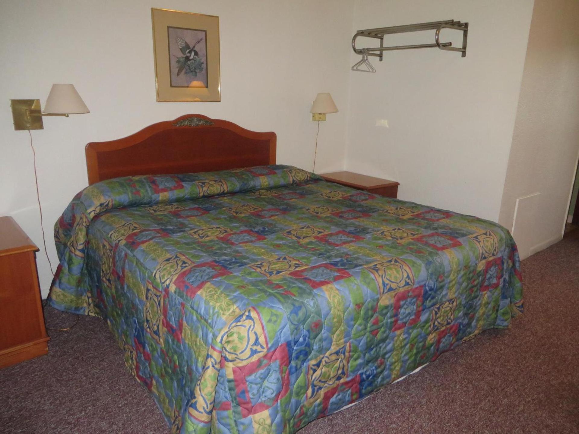 Best Budget Inn photo 24