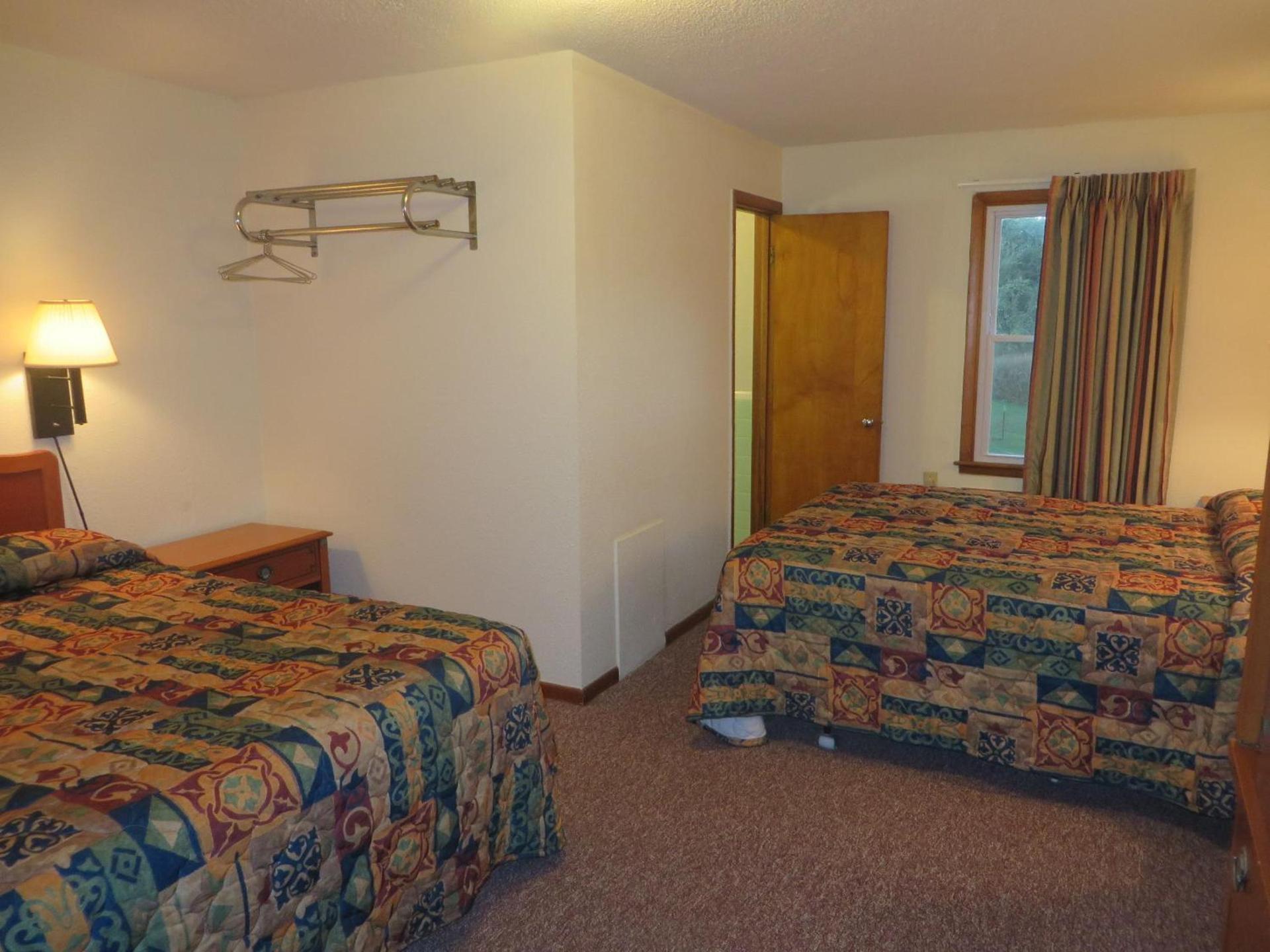 Best Budget Inn photo 26